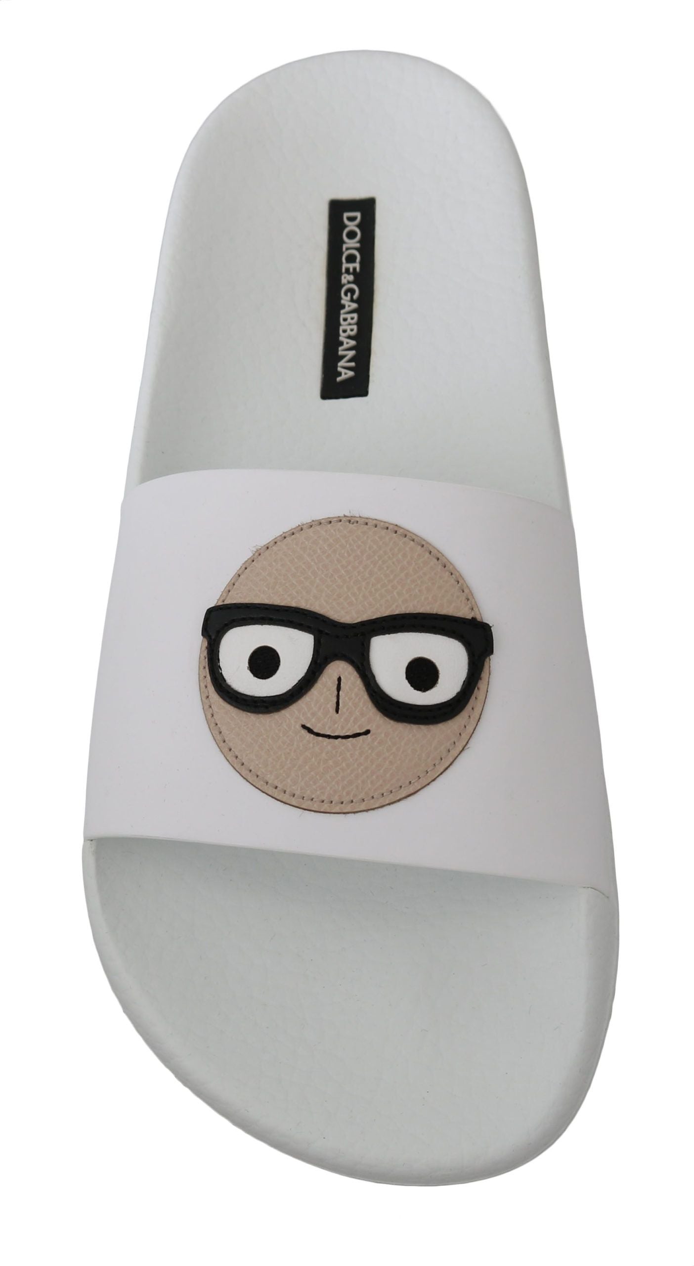 Sandales Dolce & Gabbana en cuir blanc, modèles de la collection #dgfamily, avec design élégant et confort visible sur l'image.