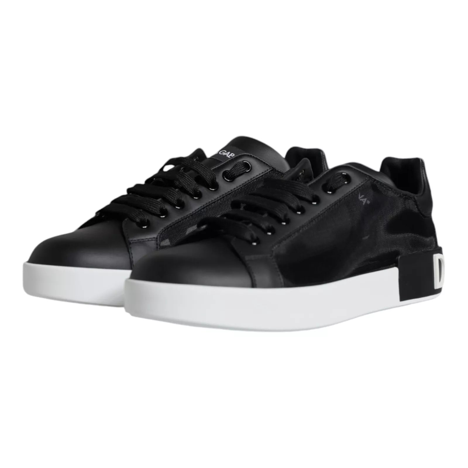 Chaussures sneakers Portofino en cuir de veau noir de Dolce & Gabbana, vue de face, détails du design élégant.