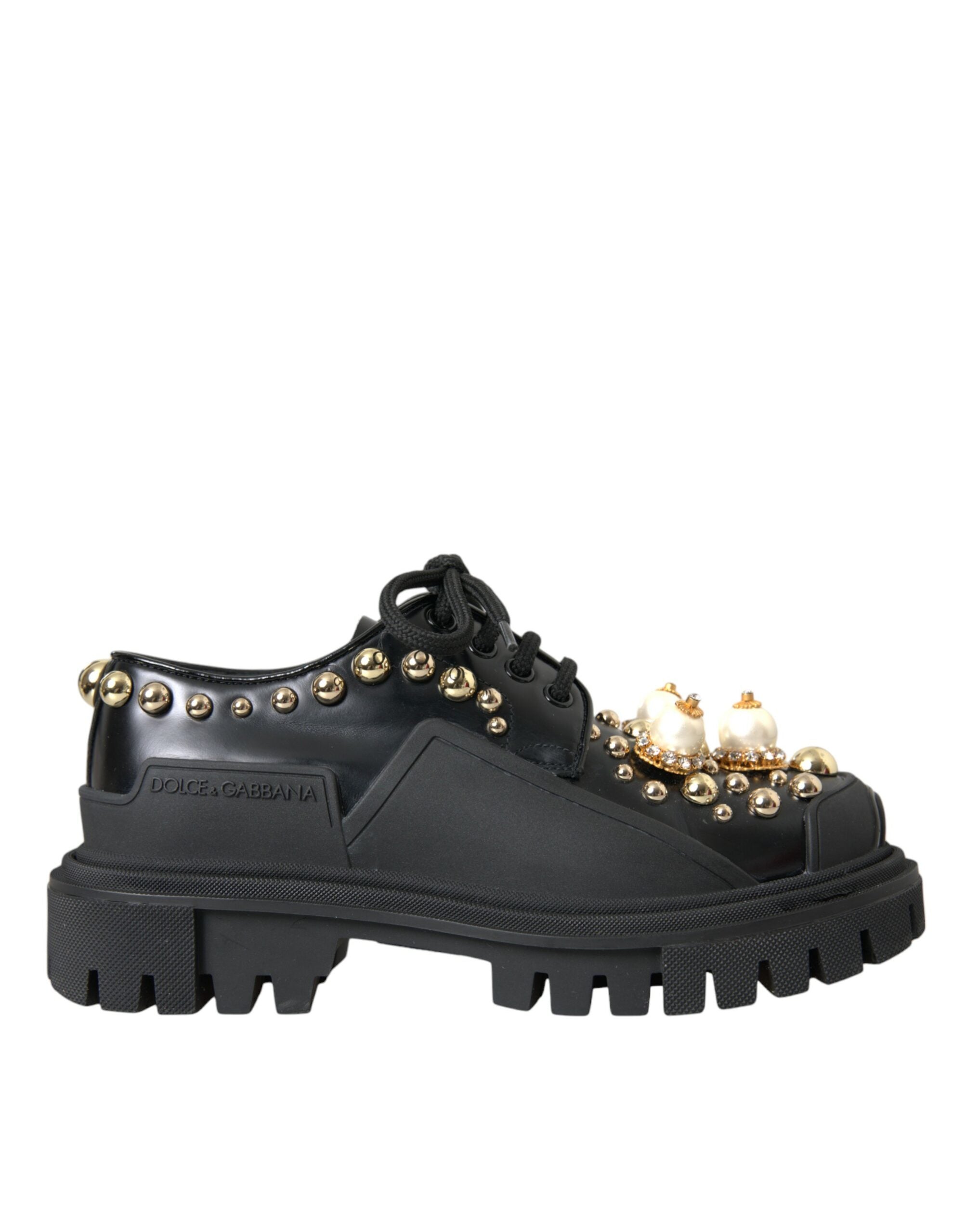 Chaussures de trekking Derby en cuir noir Dolce & Gabbana avec embellissements, style élégant et robuste.