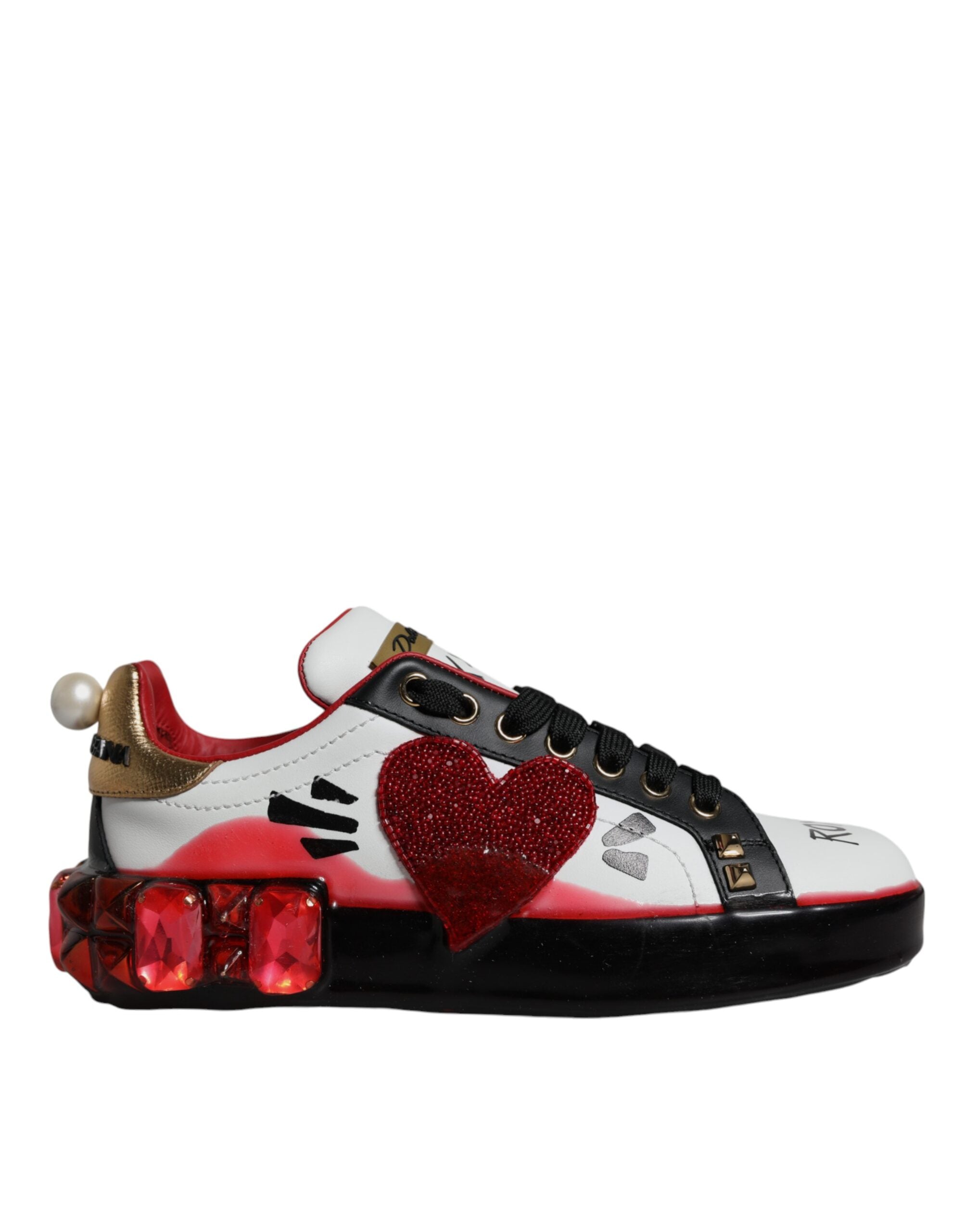 Sneakers Portofino Dolce & Gabbana blanches et rouges en cuir avec cristaux, vue de face sur fond blanc