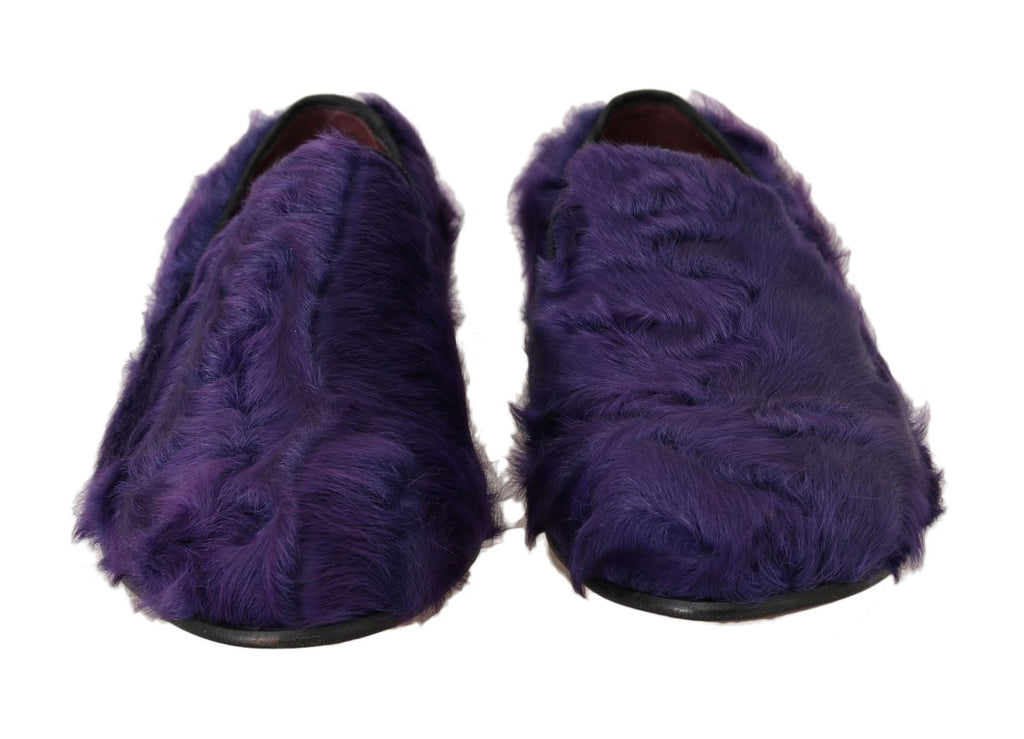 Mocassins en cuir et fourrure de mouton violette Dolce & Gabbana, élégants et confortables pour femme.