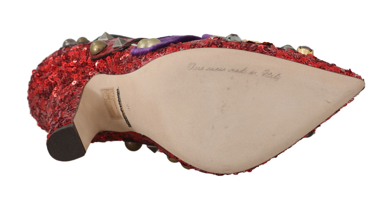 Chaussures à talons Dolce & Gabbana à sequins rouges et cristaux, élégantes et brillantes, pour femmes.