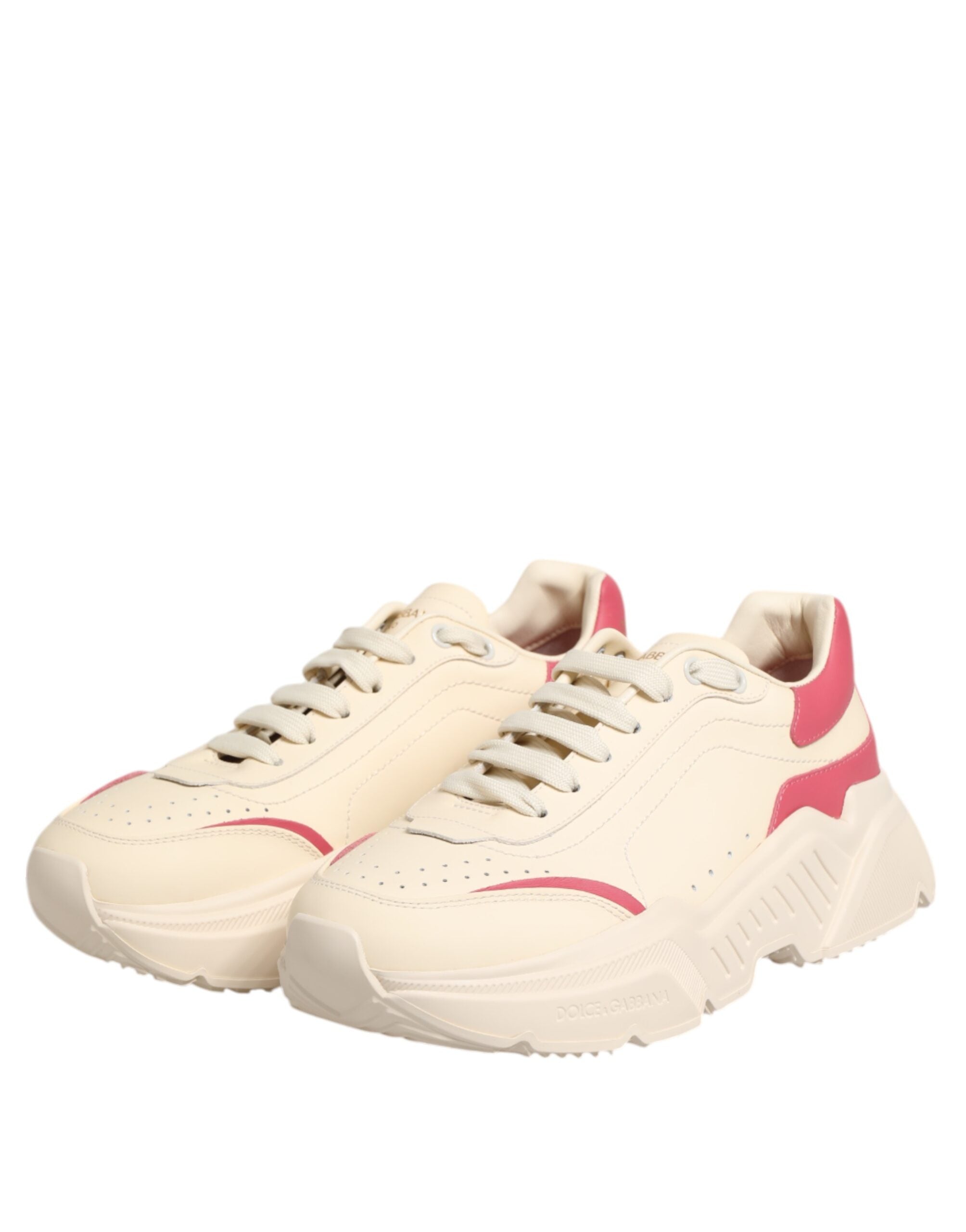 Chaussures sneakers Dolce & Gabbana Daymaster en cuir blanc et rose, style décontracté et élégant.