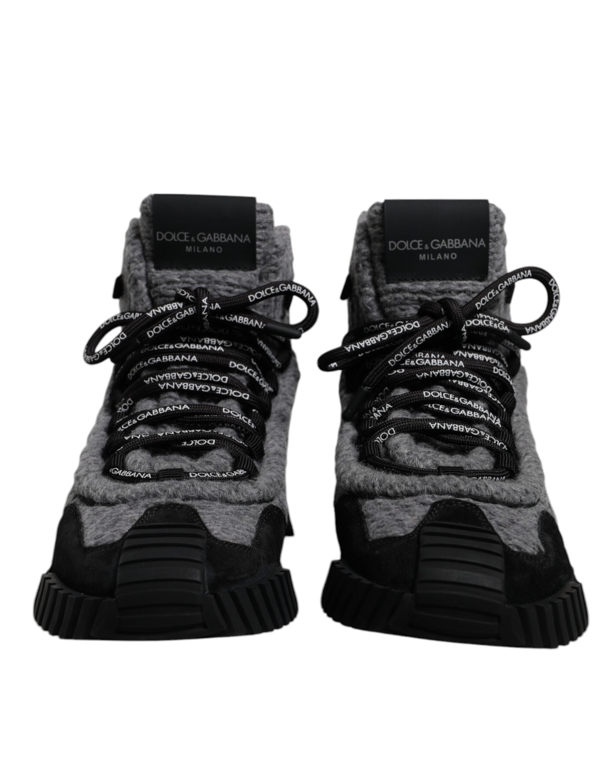 Bottes sneakers hautes Dolce & Gabbana gris et noir NS1, chaussures de mode avec semelle épaisse et détails élégants.