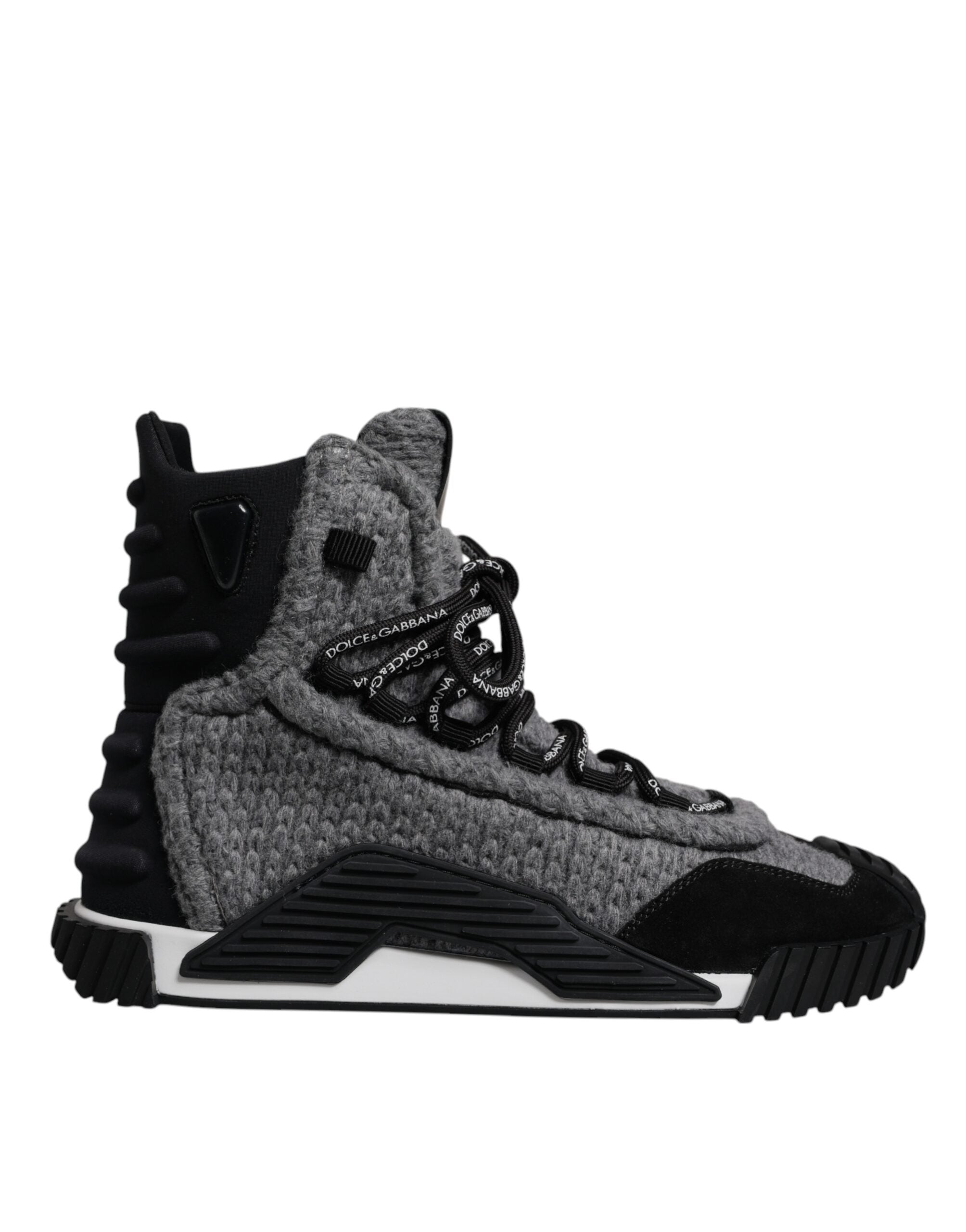 Bottes montantes Dolce & Gabbana gris et noir, baskets hautes en cuir avec détails élégants, vue de face.