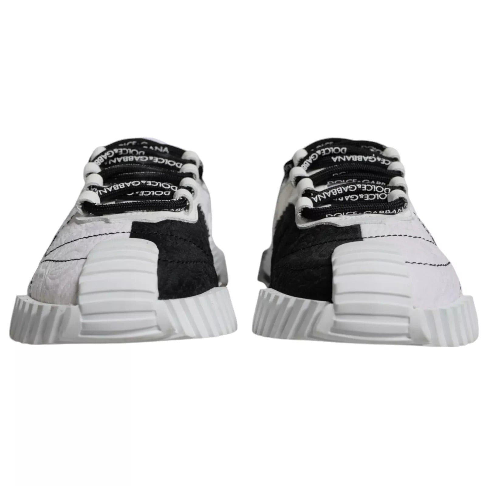Basket en cuir blanc et noir Dolce & Gabbana NS1, baskets basses élégantes avec design moderne et détails tendance.