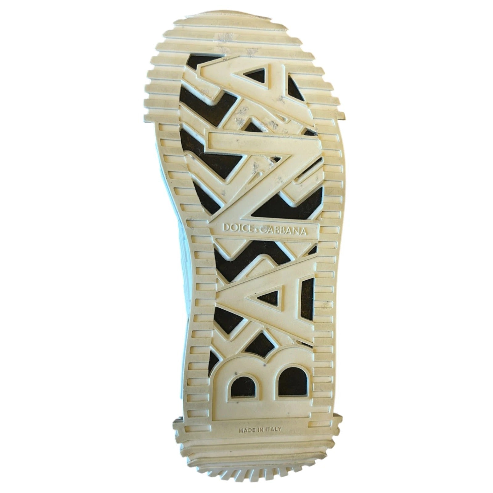 Chaussures sneakers basses Dolce & Gabbana NS1 blanches et noires, style décontracté, vue de face.