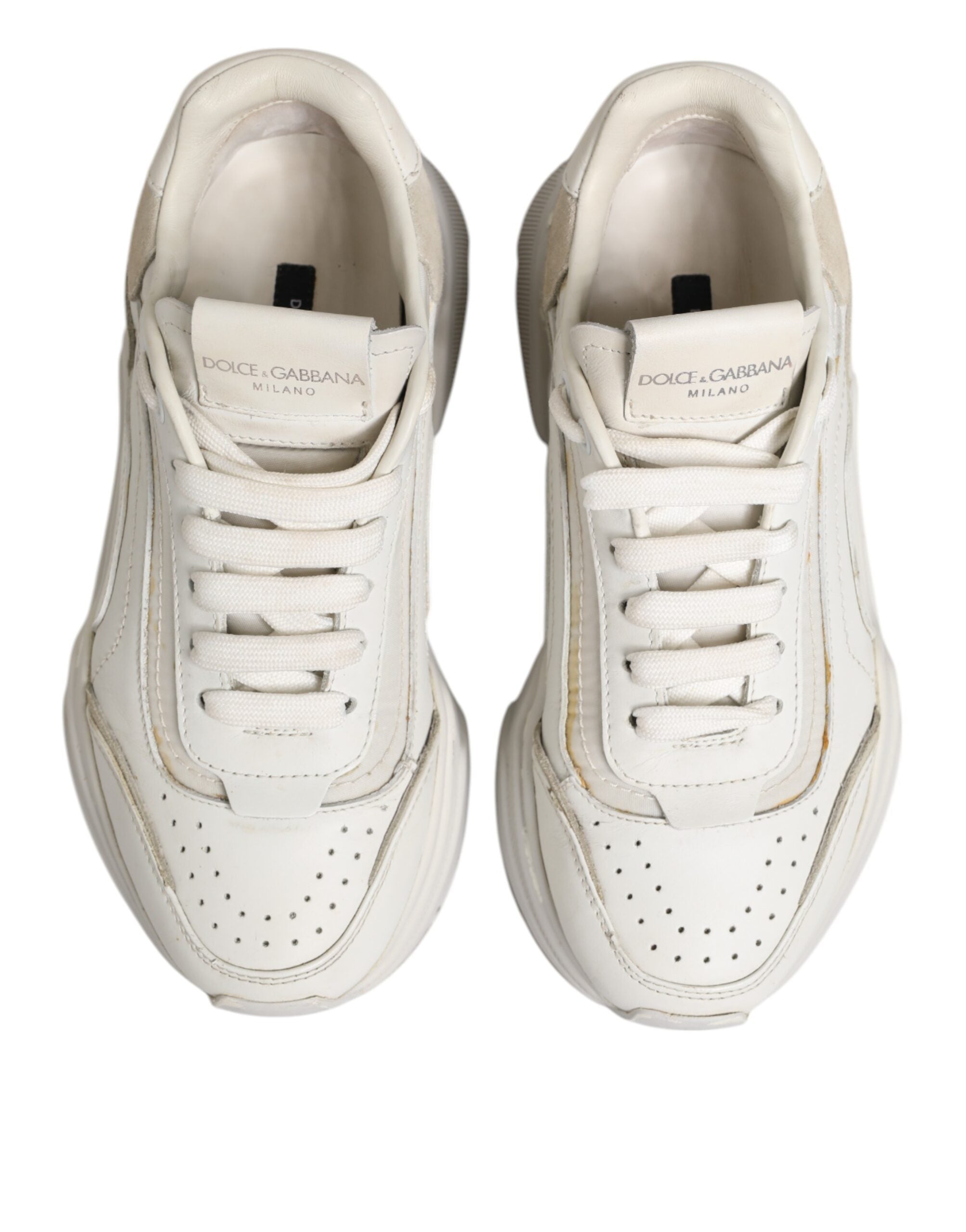 Chaussures sneakers en cuir de veau blanc Dolce & Gabbana DAYMASTER, vue de face avec détails de la semelle et du design élégant