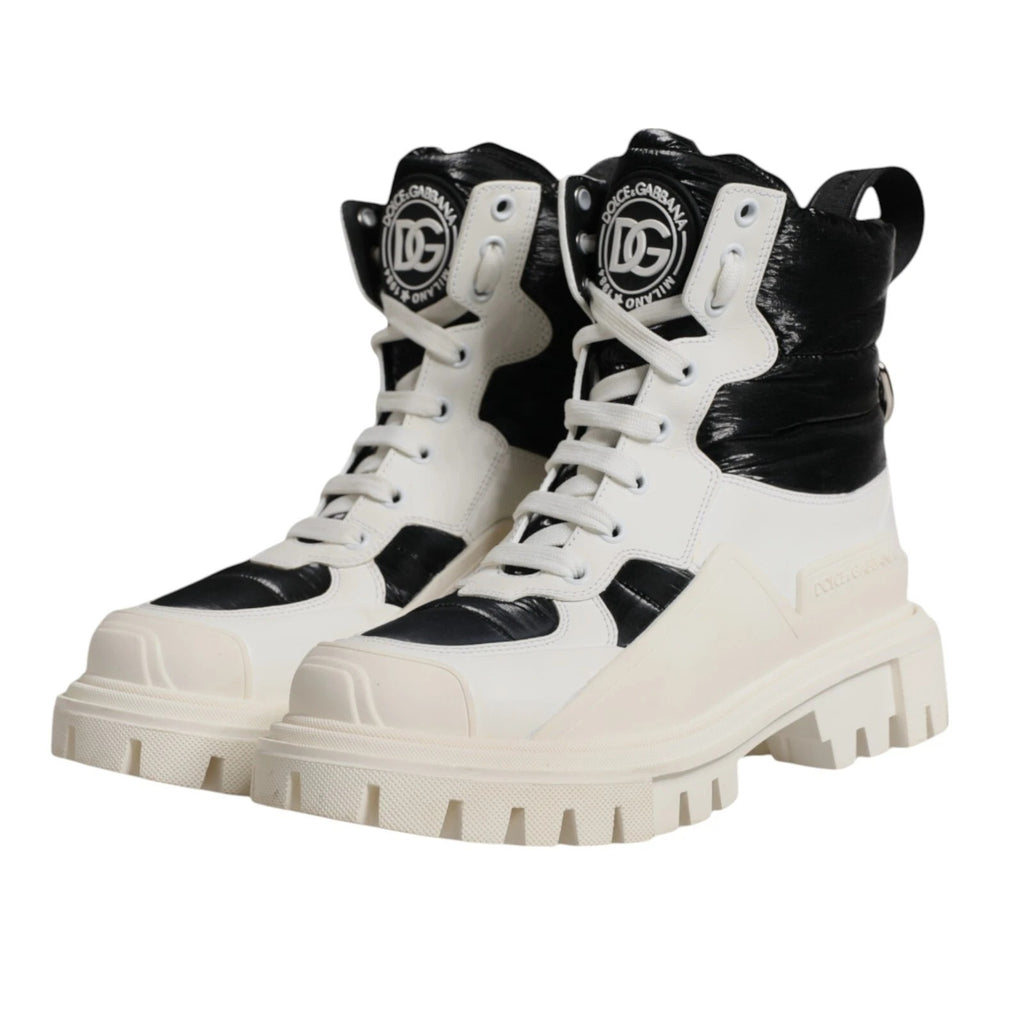 Bottes en cuir blanc Dolce & Gabbana mi-mollet à lacets, rembourrées et élégantes, chaussures de mode pour femmes.