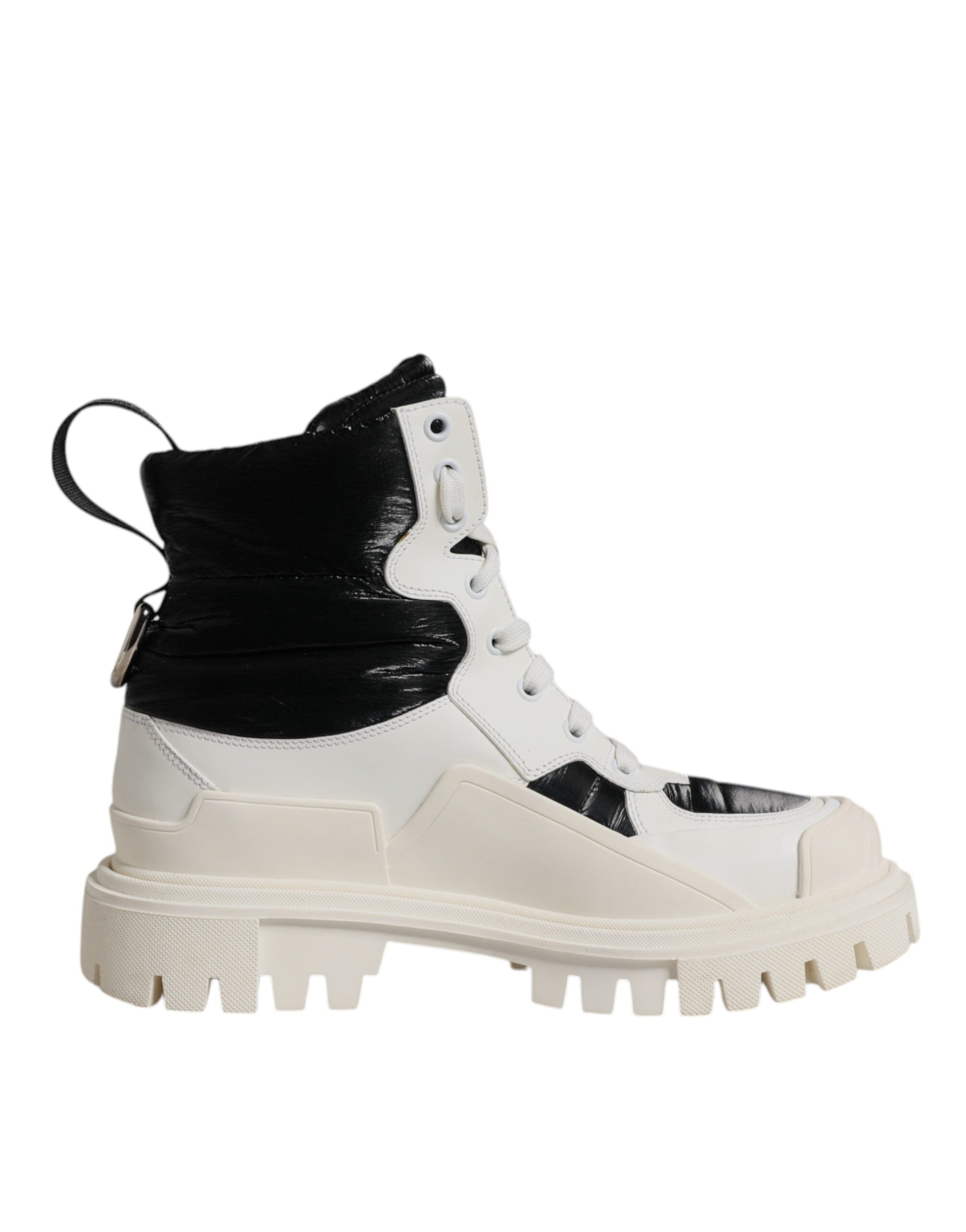 Bottes femmes Dolce & Gabbana blanches en cuir rembourré mi-mollet avec lacets et semelle antidérapante.