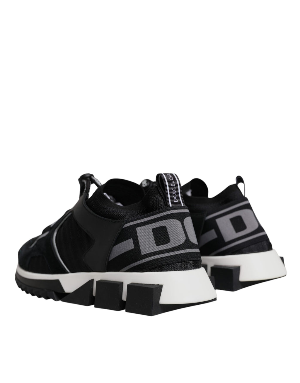Chaussures de randonnée Dolce & Gabbana Sorrento en mesh noir, baskets de trekking élégantes avec semelle robuste et design moderne.