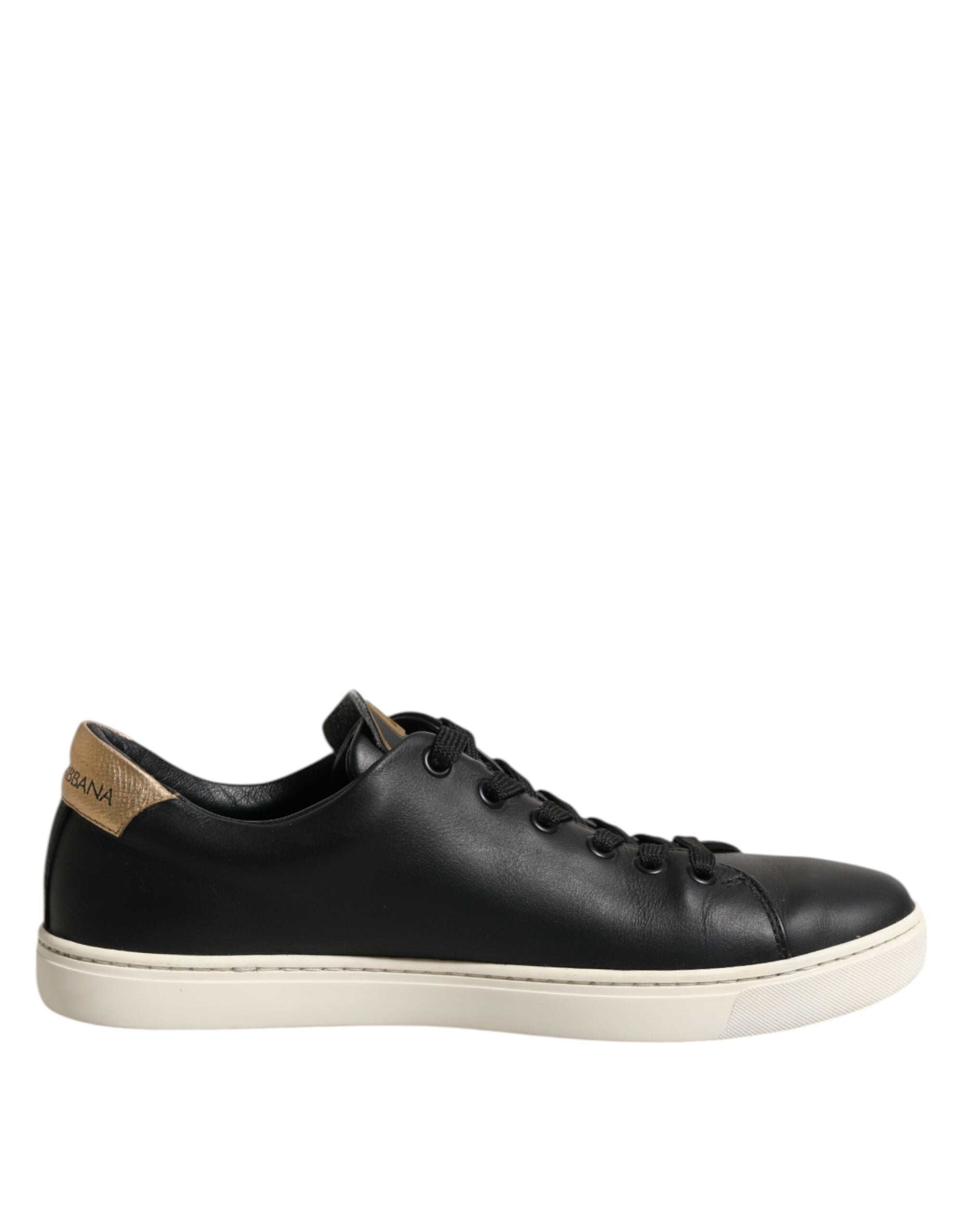 Chaussures sneakers en cuir noir Dolce & Gabbana Sacred Heart, vue de face, avec détails du design et logo visible.