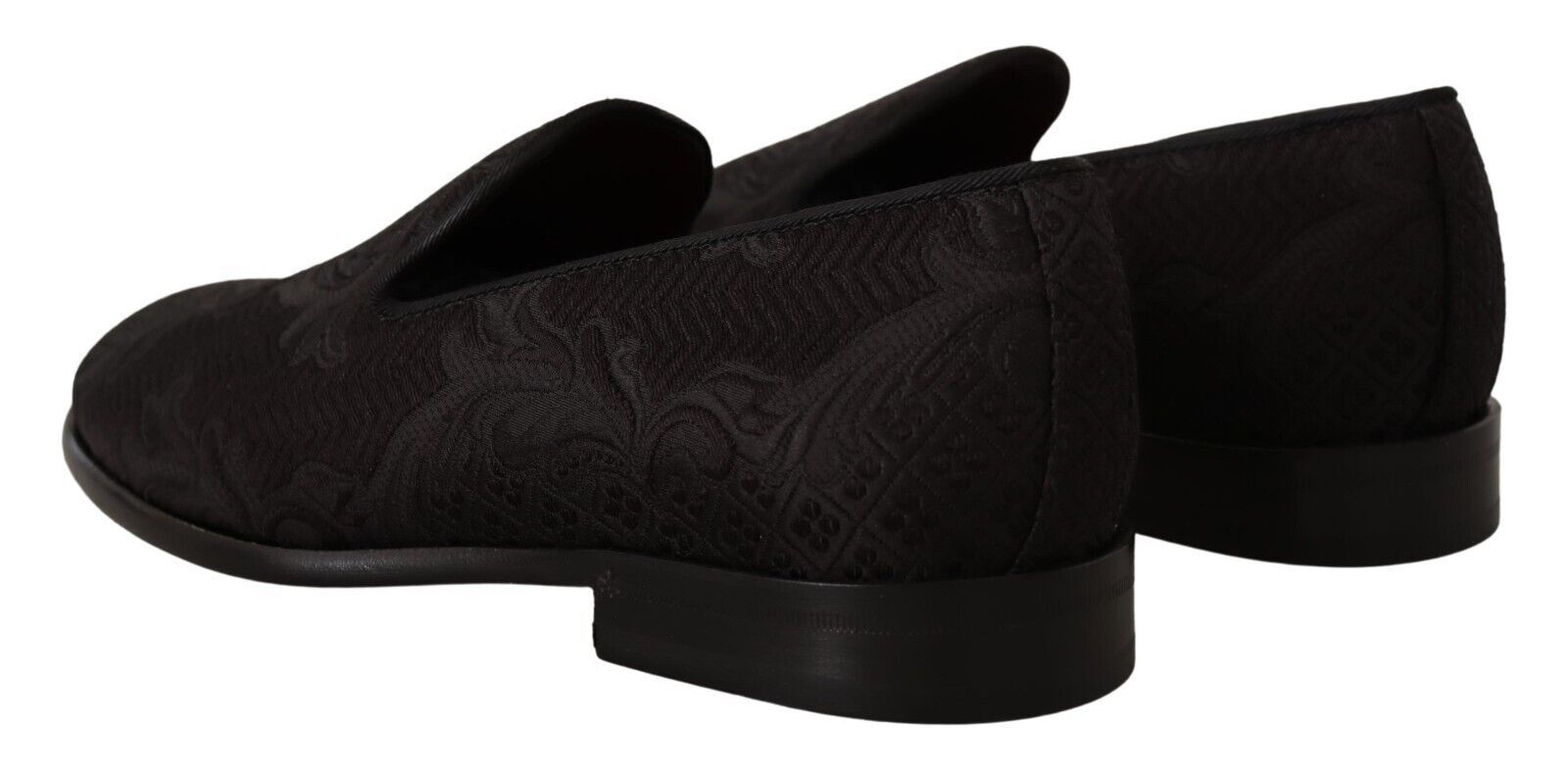 Chaussures Dolce & Gabbana, slippers en brocart noir à fleurs, chaussures de style mocassins élégants et sophistiqués.