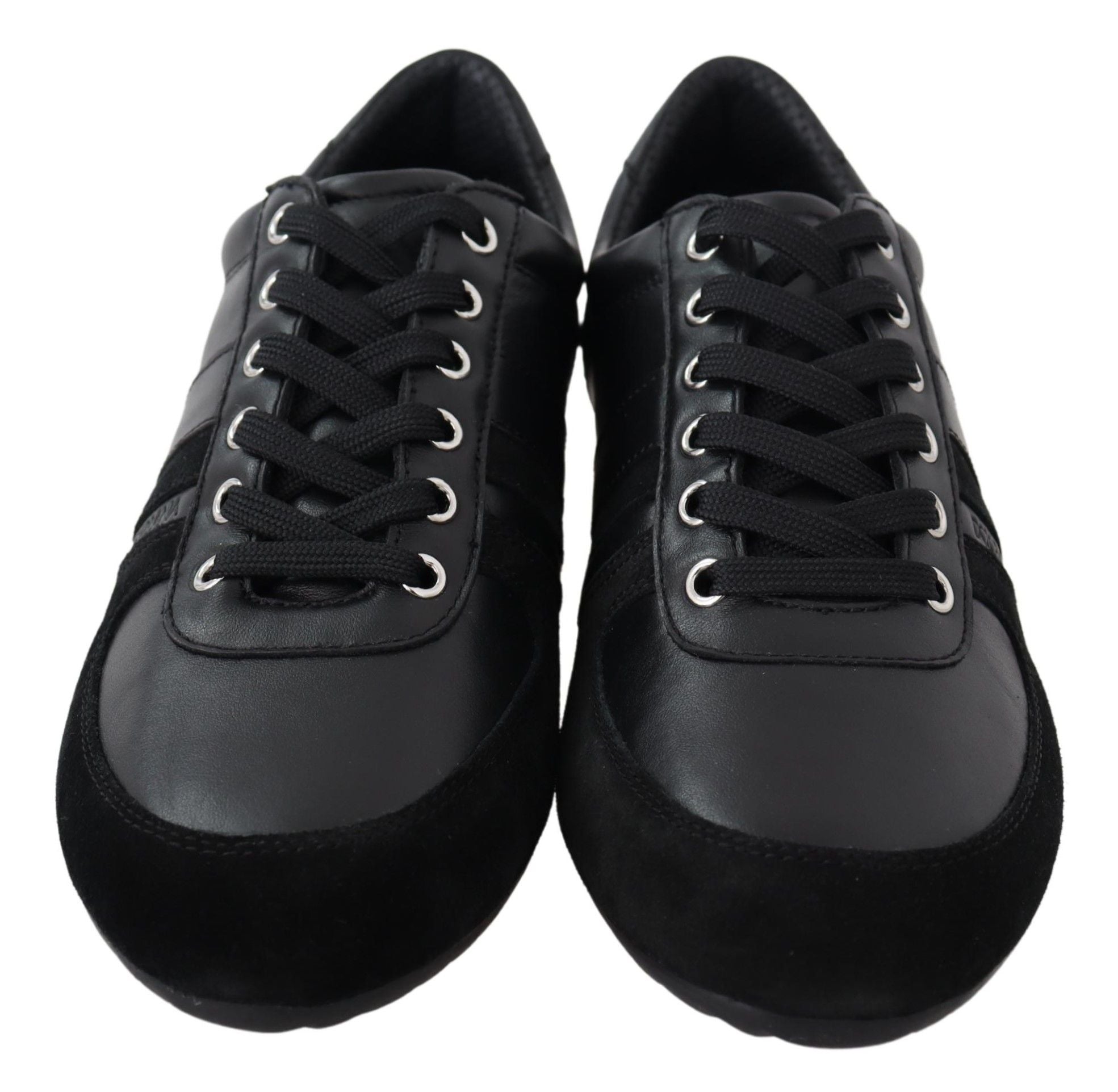 Chaussures sneakers décontractées en cuir noir Dolce & Gabbana avec logo visible, style casual et moderne.