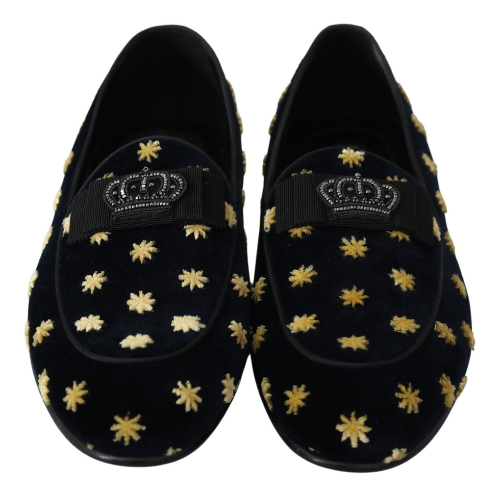 Chaussons Dolce & Gabbana en velours bleu avec couronne, slippers élégants pour femme, vue de face.