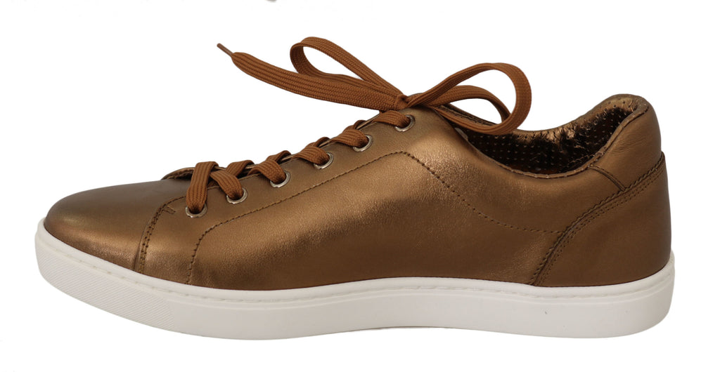 Sneakers décontractés en cuir doré de Dolce & Gabbana pour hommes, chaussures élégantes et confortables.