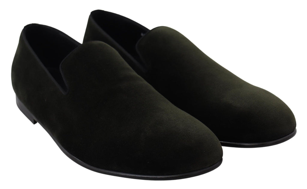 Chaussures mocassins Dolce & Gabbana en velours vert pour homme, style slip-on élégante et sophistiquée.
