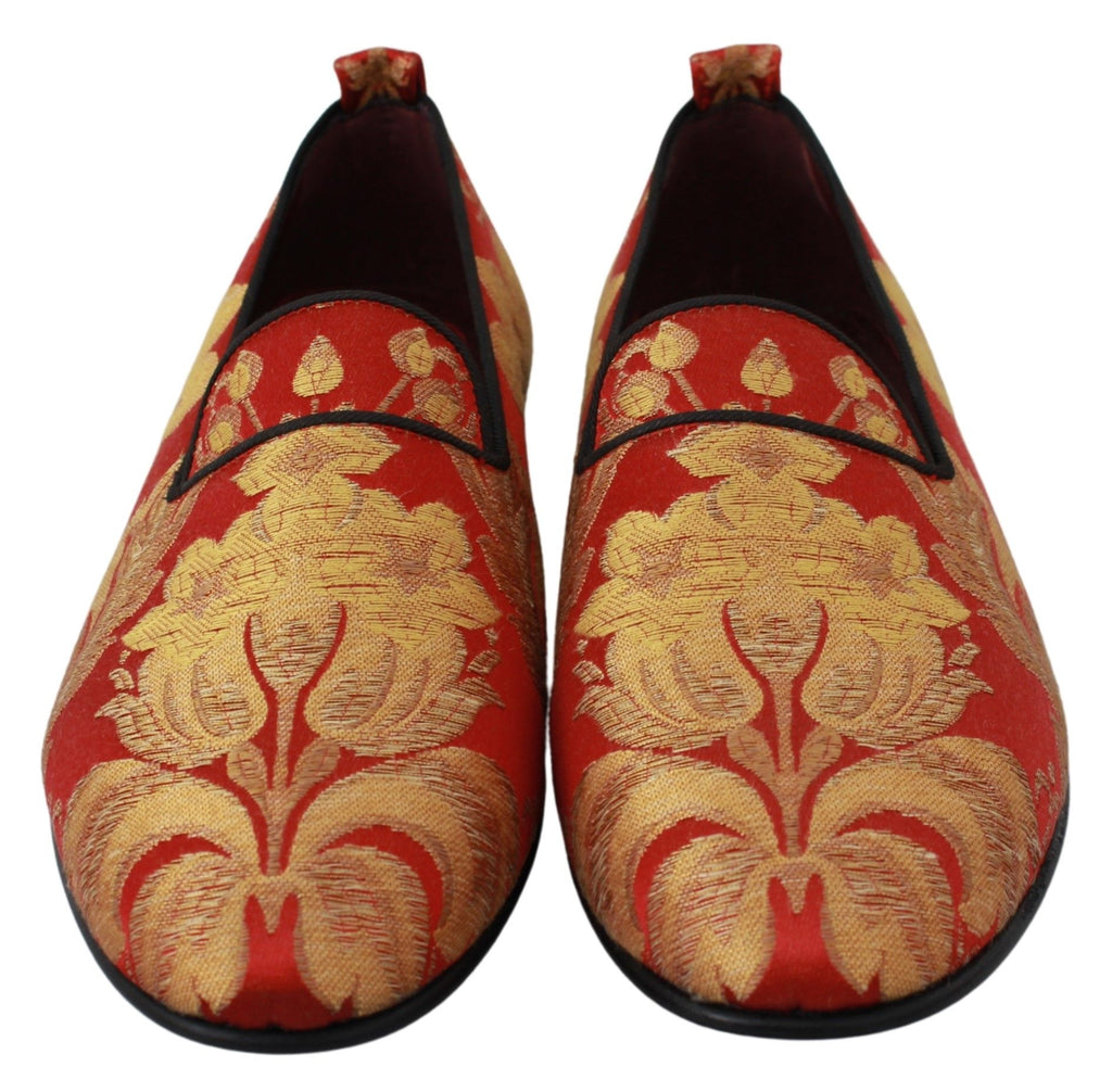 Chaussures Dolce & Gabbana en satin rouge et or, slippers brodés élégants pour femmes.