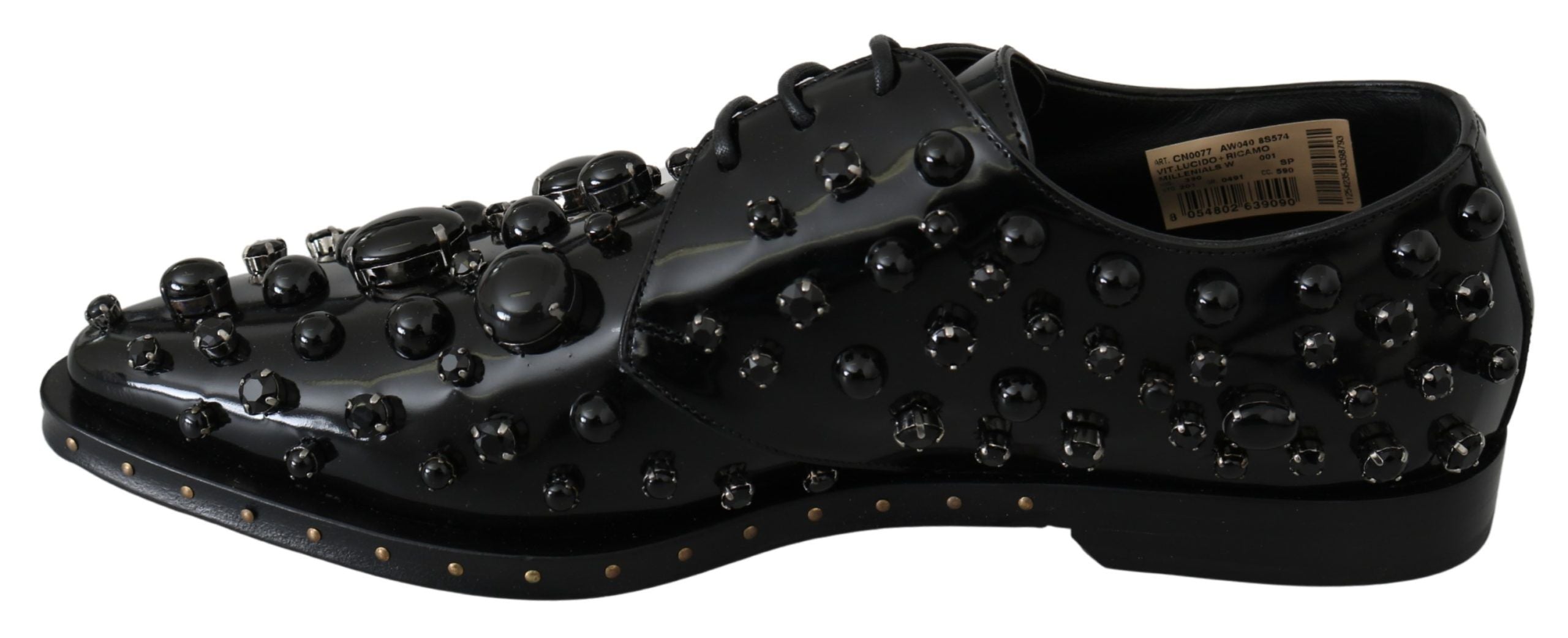 Chaussures brogue en cuir noir Dolce & Gabbana ornées de cristaux, style élégant et sophistiqué pour femme.