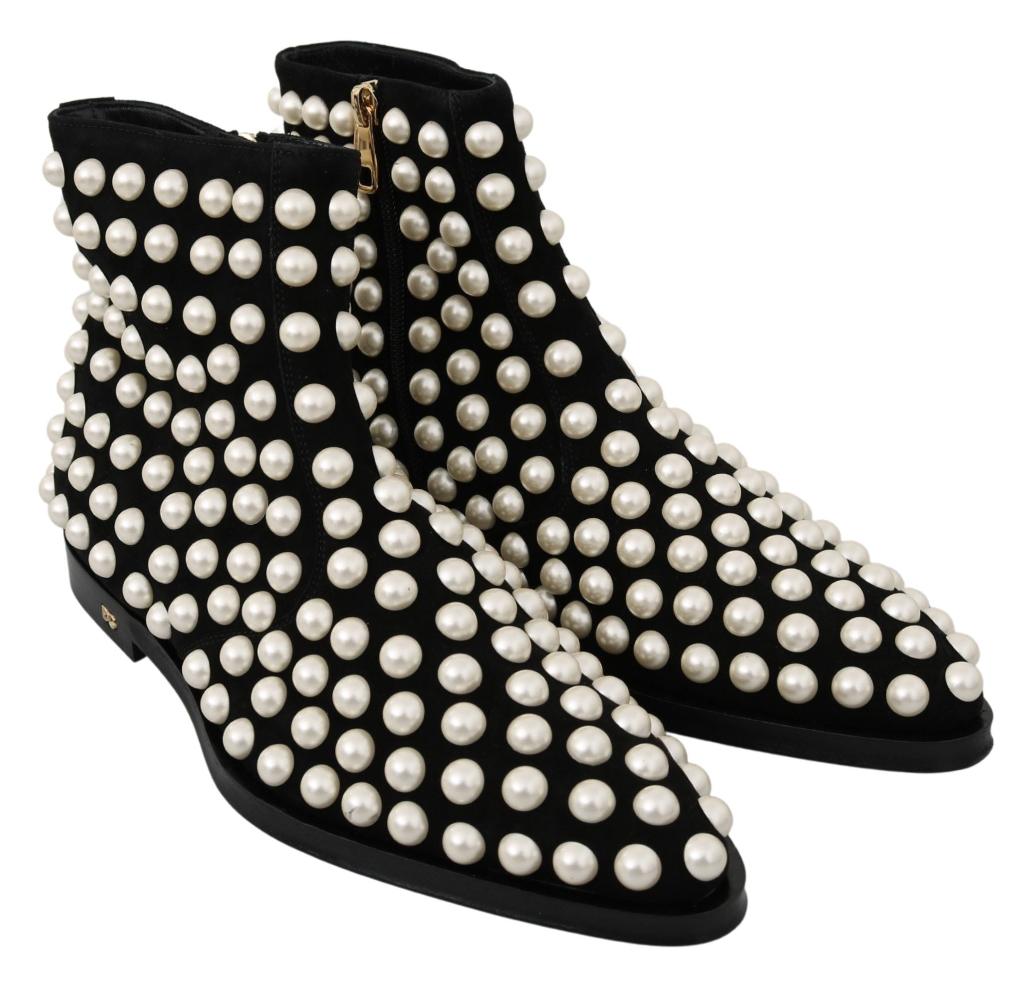 Bottes en daim noir Dolce & Gabbana avec perles, style élégant et sophistiqué, vue de profil.
