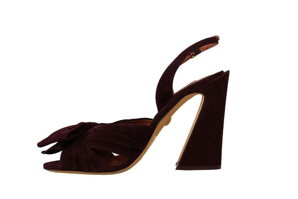Chaussures à talons Dolce & Gabbana en daim violet foncé avec bride à la cheville, sandales élégantes pour femme.