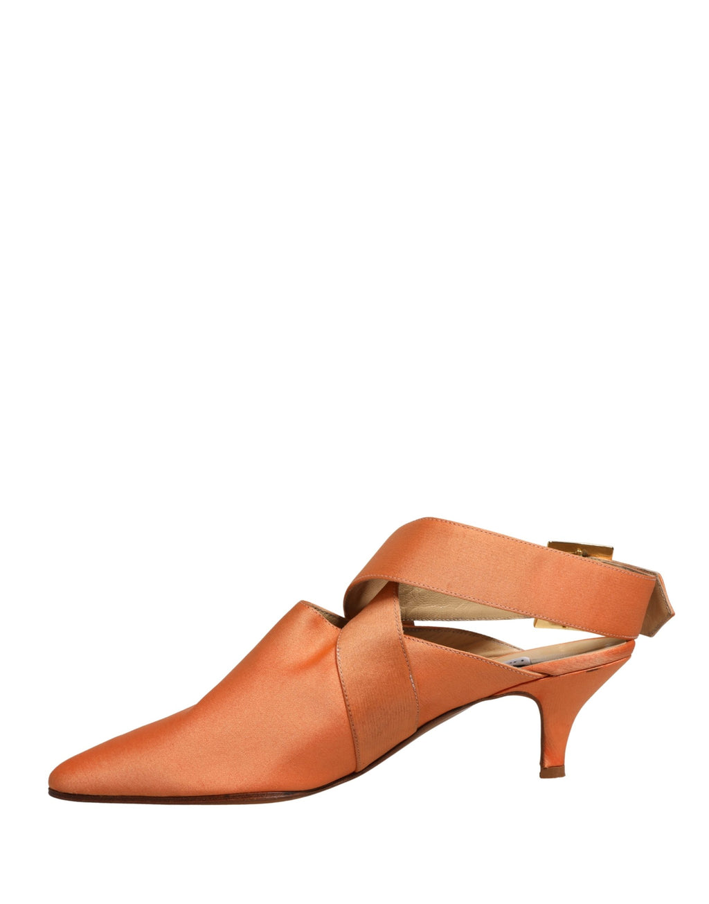 Sandales en satin orange Dolce & Gabbana, chaussures élégantes avec design sophistiqué et finition raffinée.