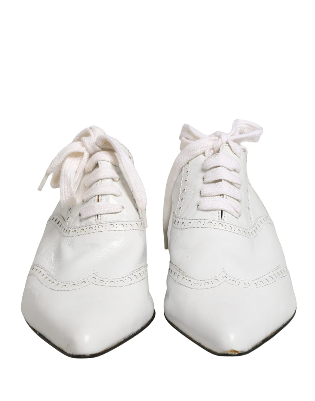 Chaussures Oxford à lacets en cuir blanc de Dolce & Gabbana, brogue élégantes pour homme.