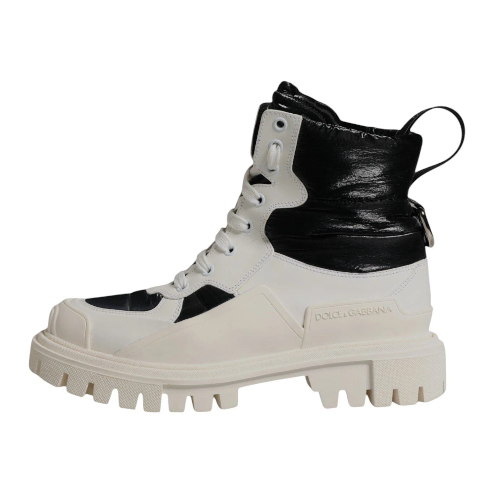 Bottes en cuir blanc Dolce & Gabbana, lacées, mi-mollet, rembourrées, chaussures élégantes pour femmes.