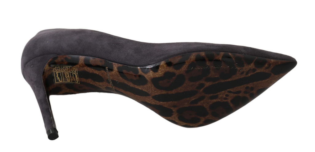 Chaussures à talons en daim gris Dolce & Gabbana, escarpins en cuir élégants avec talons aiguilles raffinés.