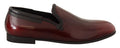 Chaussures mocassins Dolce & Gabbana en cuir verni bordeaux pour femme, élégantes et sophistiquées.