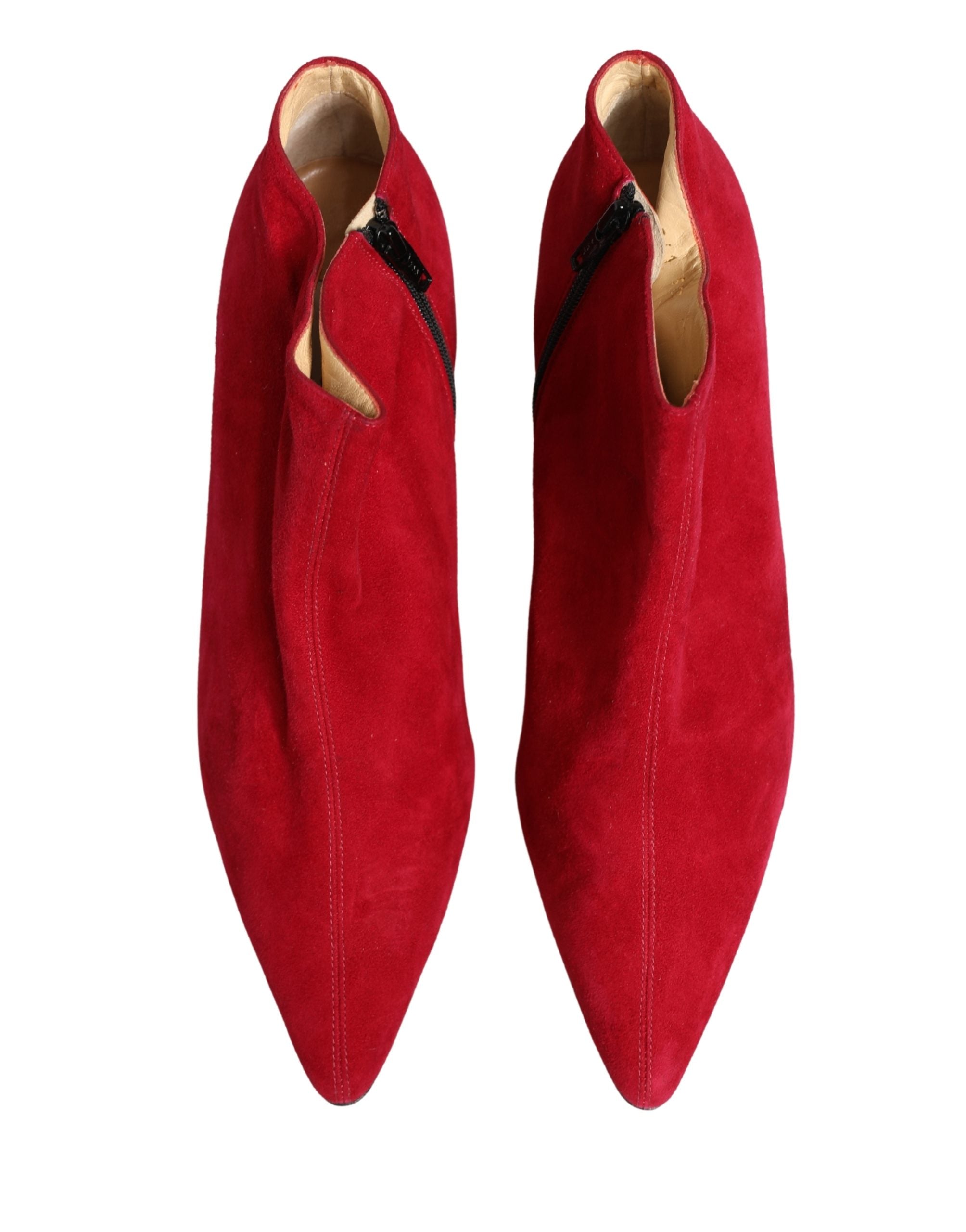 Bottines rouges en daim pour femme de Dolce & Gabbana, chaussures à la cheville avec talon élégant.