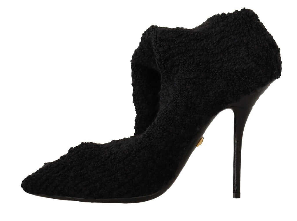 Chaussettes noires extensibles Dolce & Gabbana avec bottines montantes en caoutchouc, vue de face.