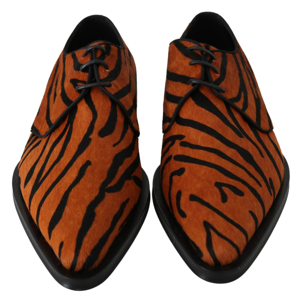 Chaussures Dolce & Gabbana en cuir de poney orange pour occasion formelle, avec détails élégants et finition sophistiquée.