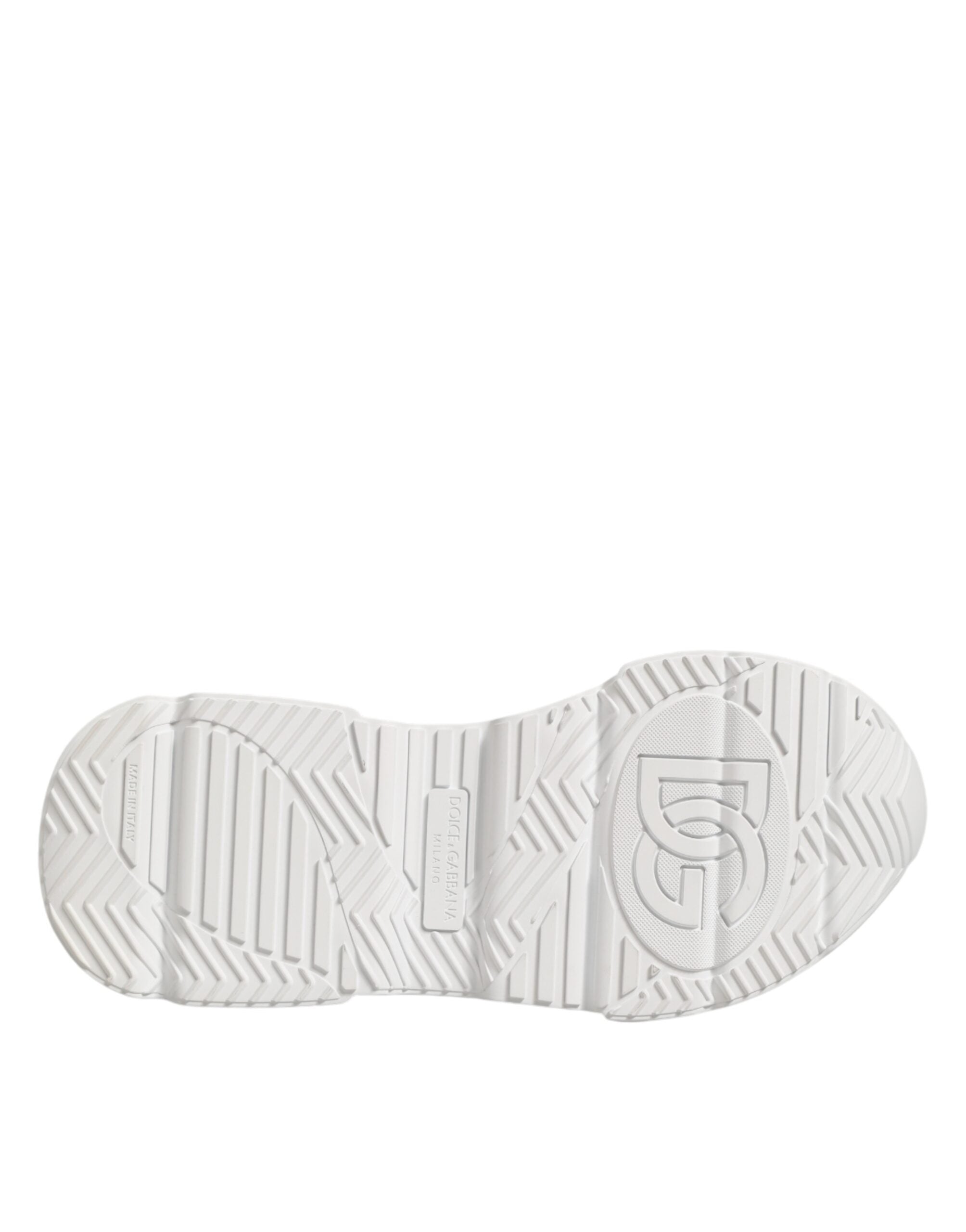 Chaussures sneakers basses blanches Dolce & Gabbana Daymaster en cuir, vue de face.