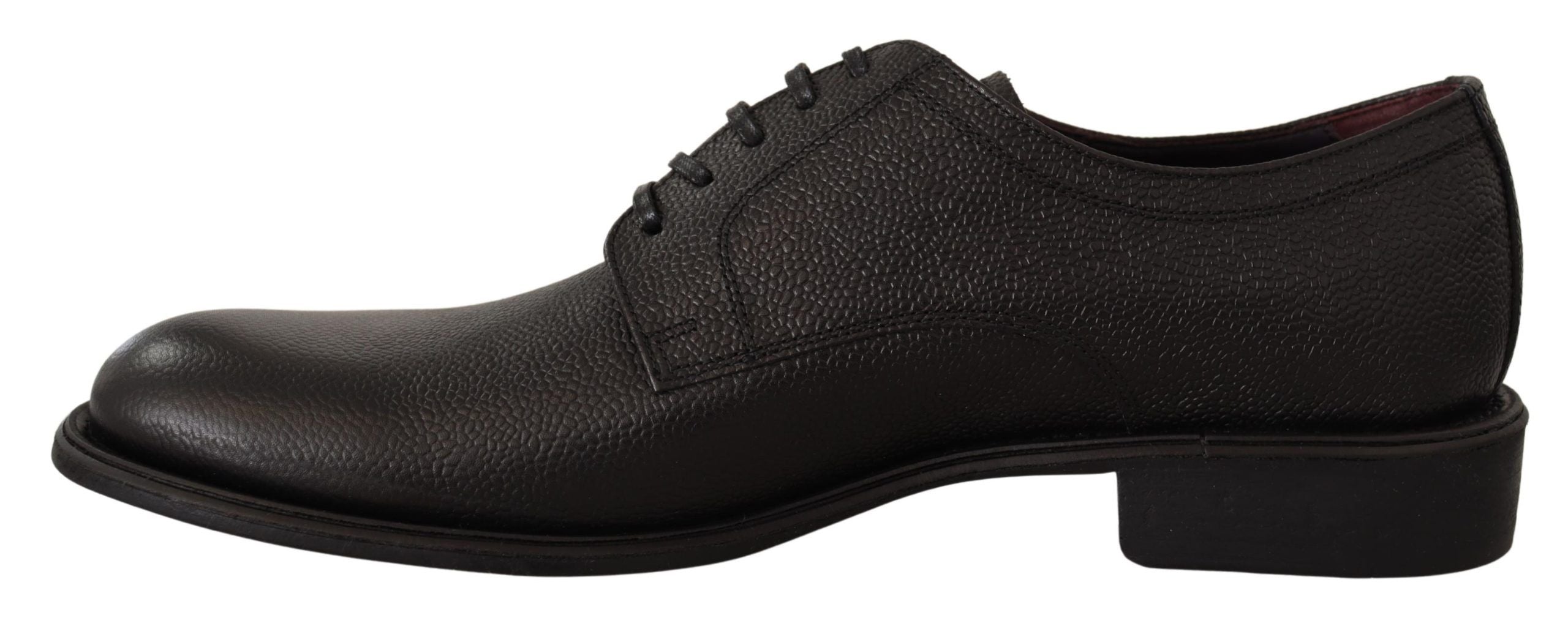 Chaussures Derby formelles en cuir noir de Dolce & Gabbana pour homme avec lacets, élégantes et sophistiquées.
