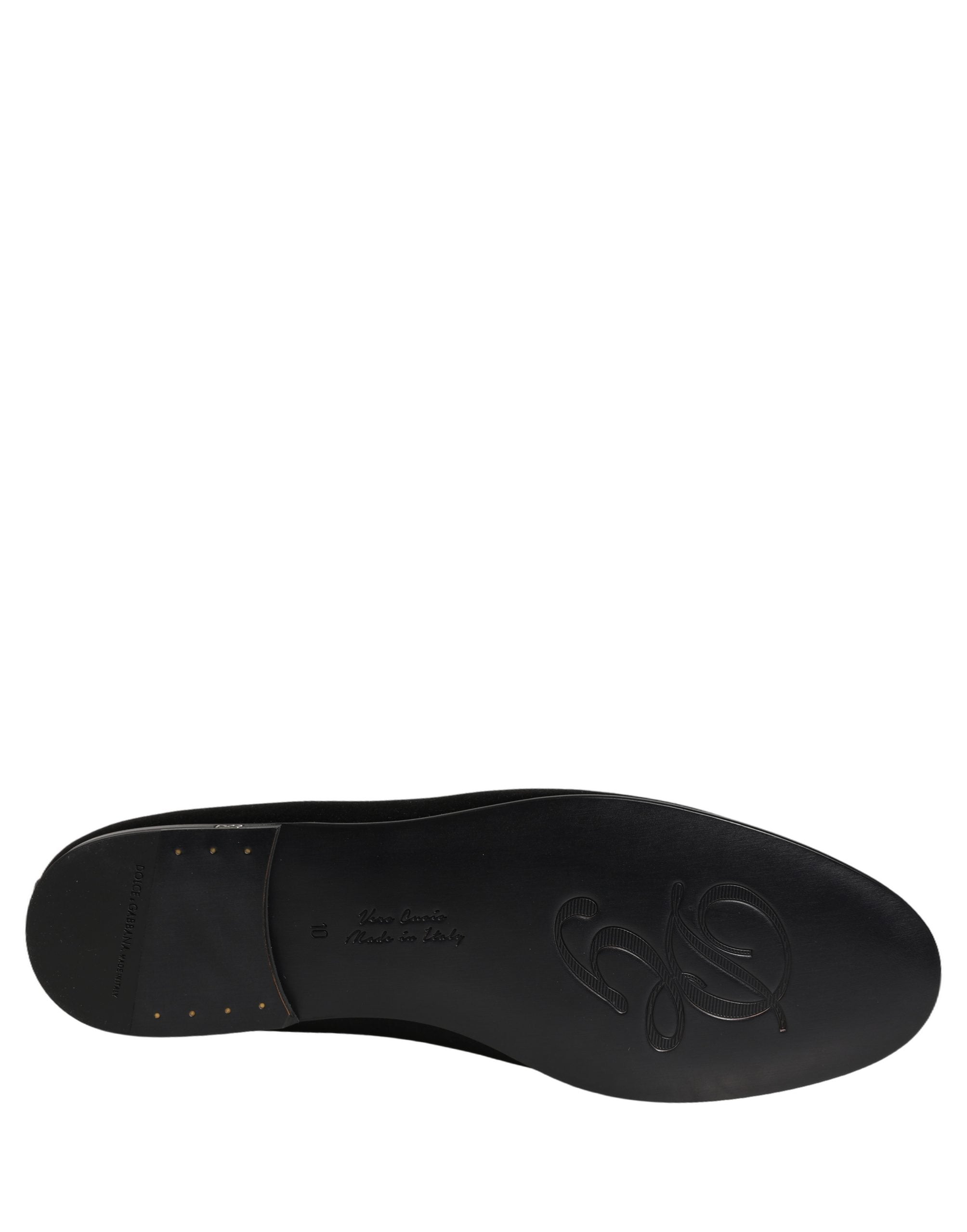 Chaussures Dolce & Gabbana en satin noir, mocassins à logo, slips-on élégants pour femmes.