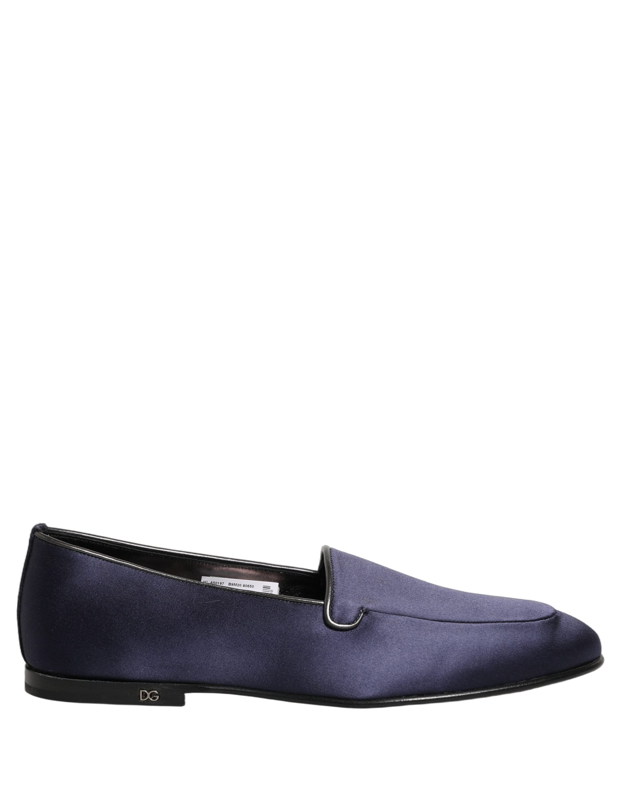 Chaussures Dolce & Gabbana en satin bleu, mocassins slip-on avec logo élégants et confortables.