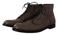 Bottes Derby en cuir crocodile gris de Dolce & Gabbana, chaussures élégantes pour homme, détails en texture de crocodile.