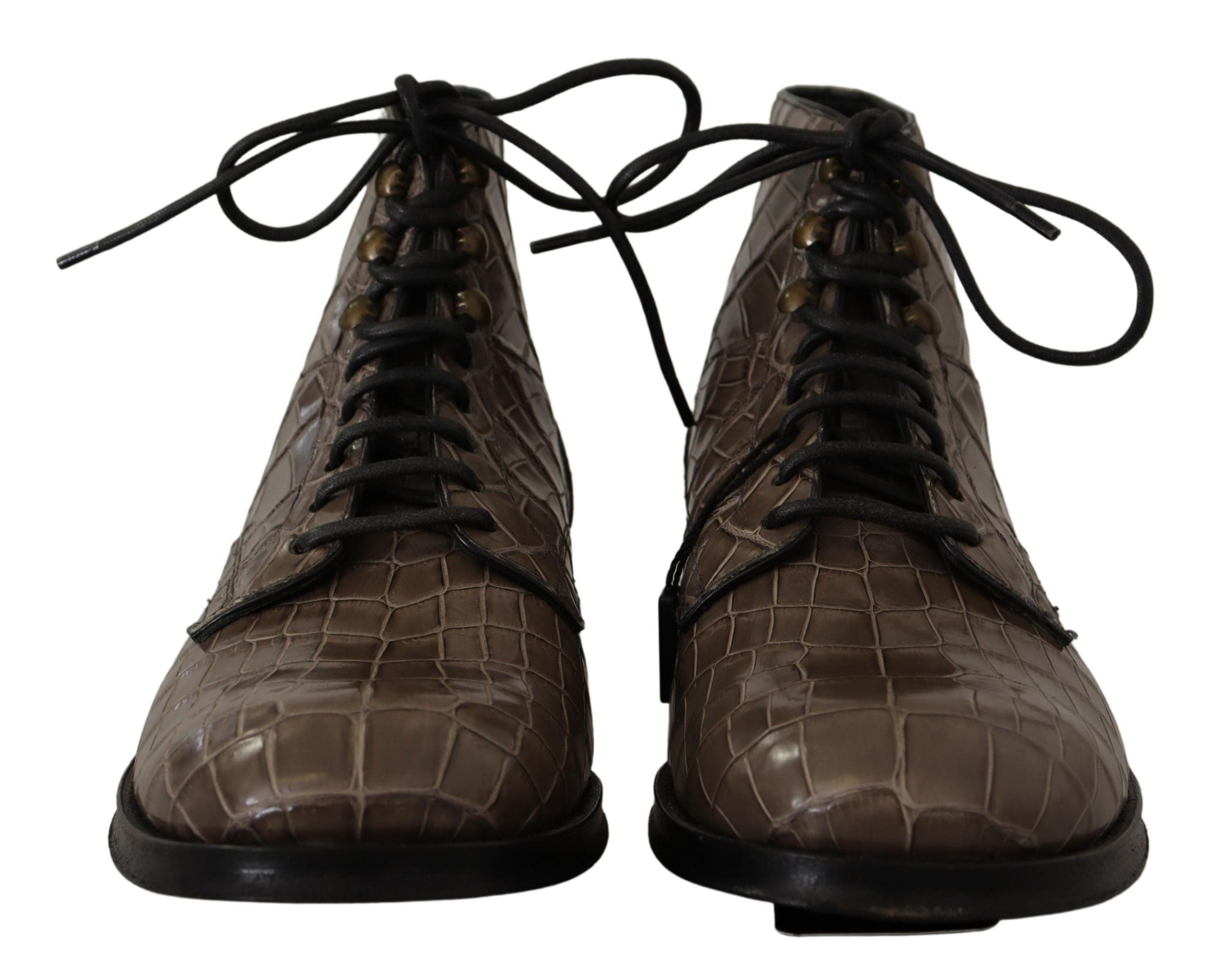 Bottes Derby en cuir de crocodile gris Dolce & Gabbana, élégantes et sophistiquées, avec détails en cuir lisse et semelle en caoutchouc.