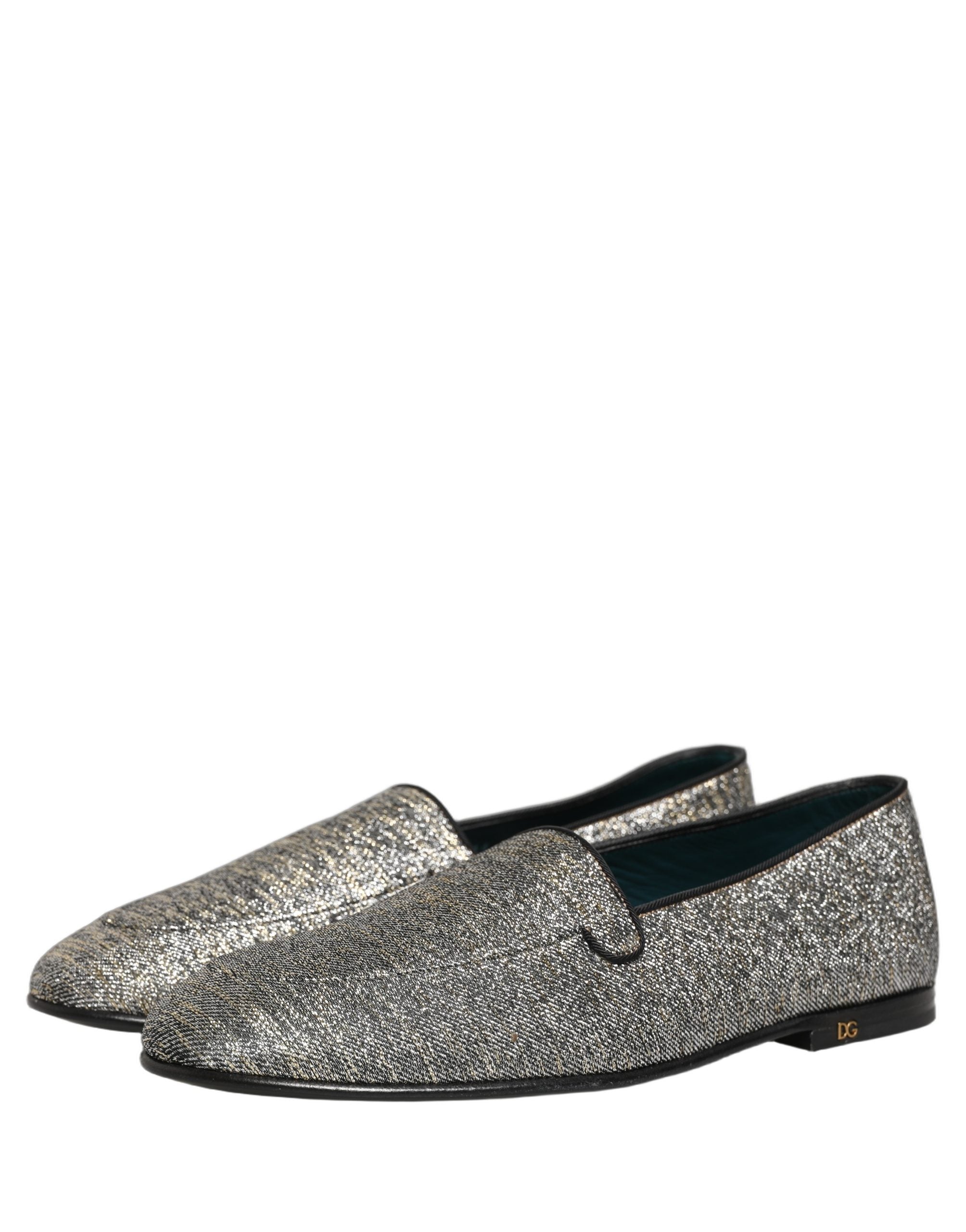 Chaussures loafers Dolce & Gabbana gris avec logo DG en lurex brillant et détails scintillants.