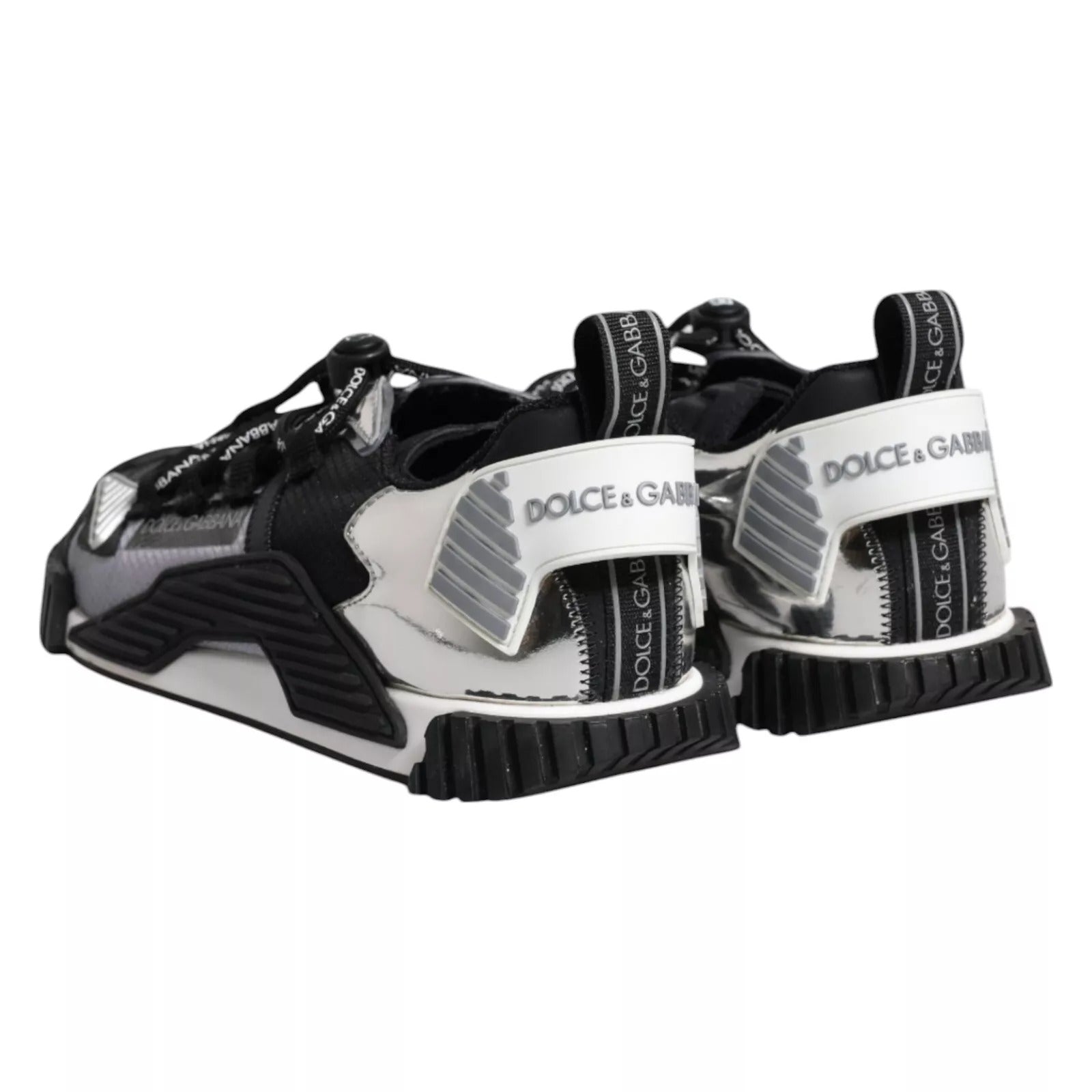 Chaussures sneakers basses Dolce & Gabbana NS1 à lacets multicolores en dentelle, vue de face.