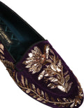 Chaussures loafers Dolce & Gabbana Violet Velvet avec broderie florale élégante et détails en velours violet.