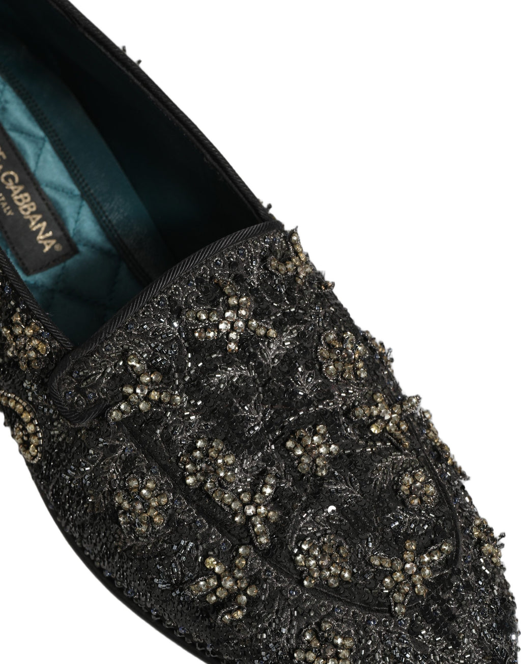 Chaussures mocassins Dolce & Gabbana noirs ornés de strass brillants et embellis de pierres scintillantes.