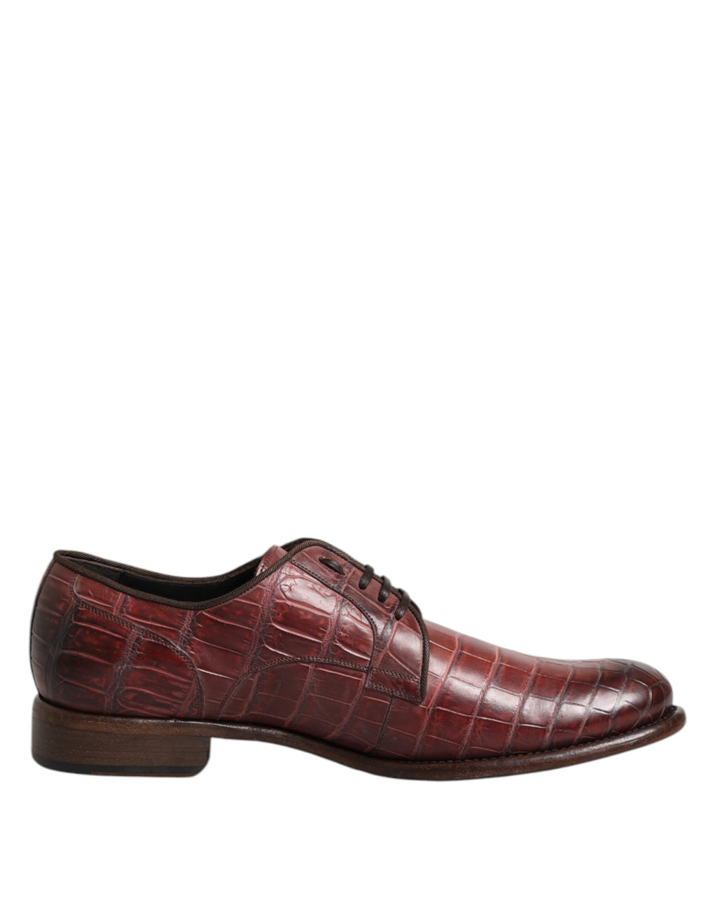 Chaussures derby en cuir bordeaux Dolce & Gabbana avec lacets, style élégant et sophistiqué pour homme.