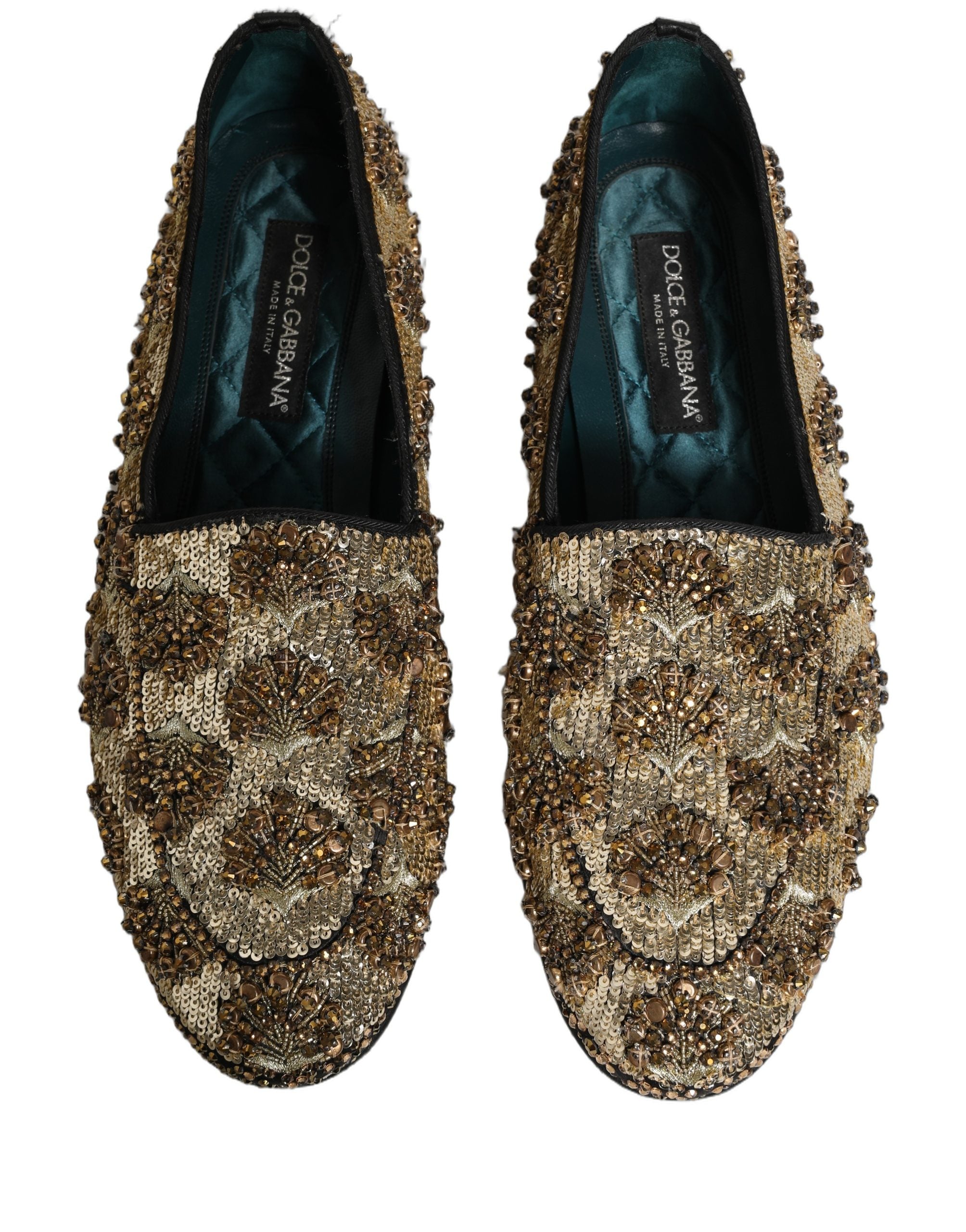 Chaussures loafers Dolce & Gabbana dorées à sequins ornés de broderies élégantes, style sophistiqué et glamour.