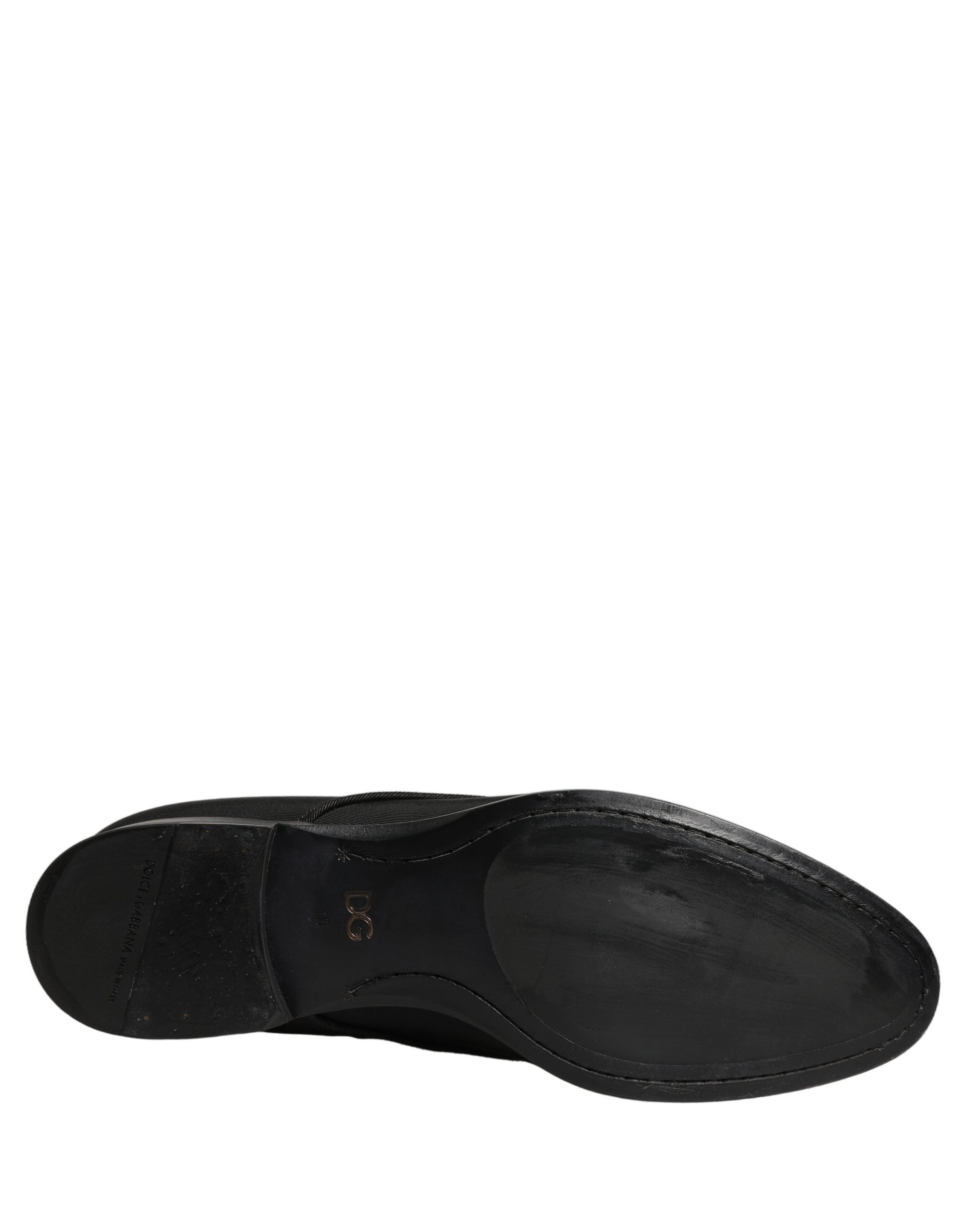 Chaussures derby habillées en daim noir de Dolce & Gabbana avec lacets, élégantes et formelles pour homme.