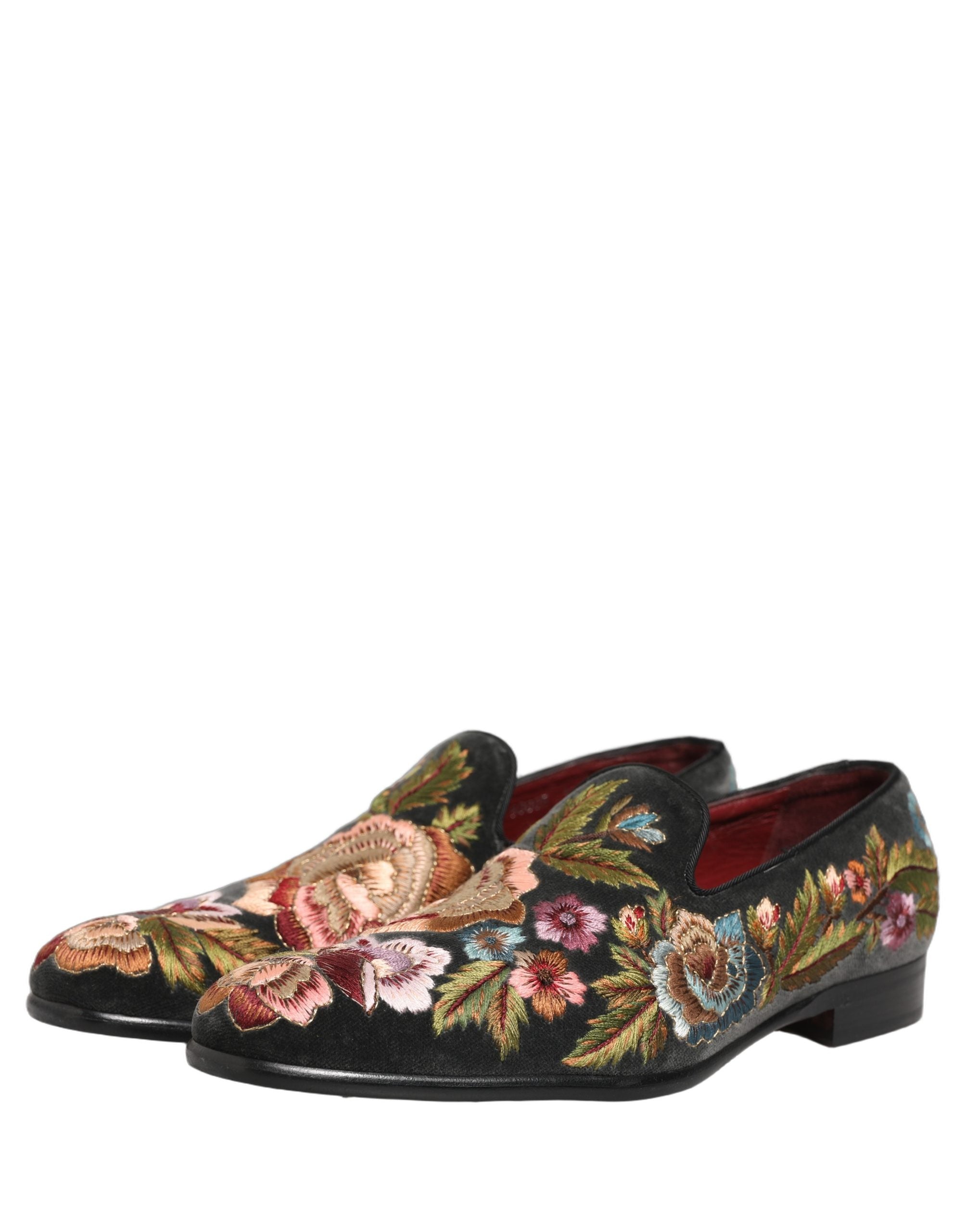 Chaussures mocassins en velours noir Dolce & Gabbana avec broderie florale élégante et détails sophistiqués.