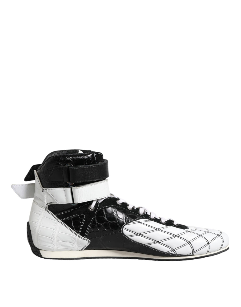 Chaussures baskets montantes en cuir noir et blanc Dolce & Gabbana, détails élégants et style tendance.