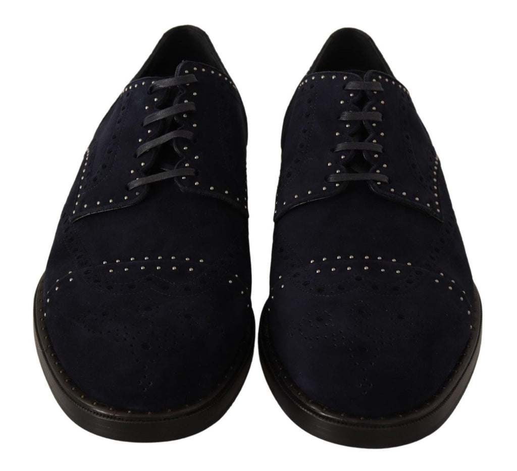 Chaussures Derby en cuir suédé bleu de Dolce & Gabbana avec des clous, style élégant et moderne.