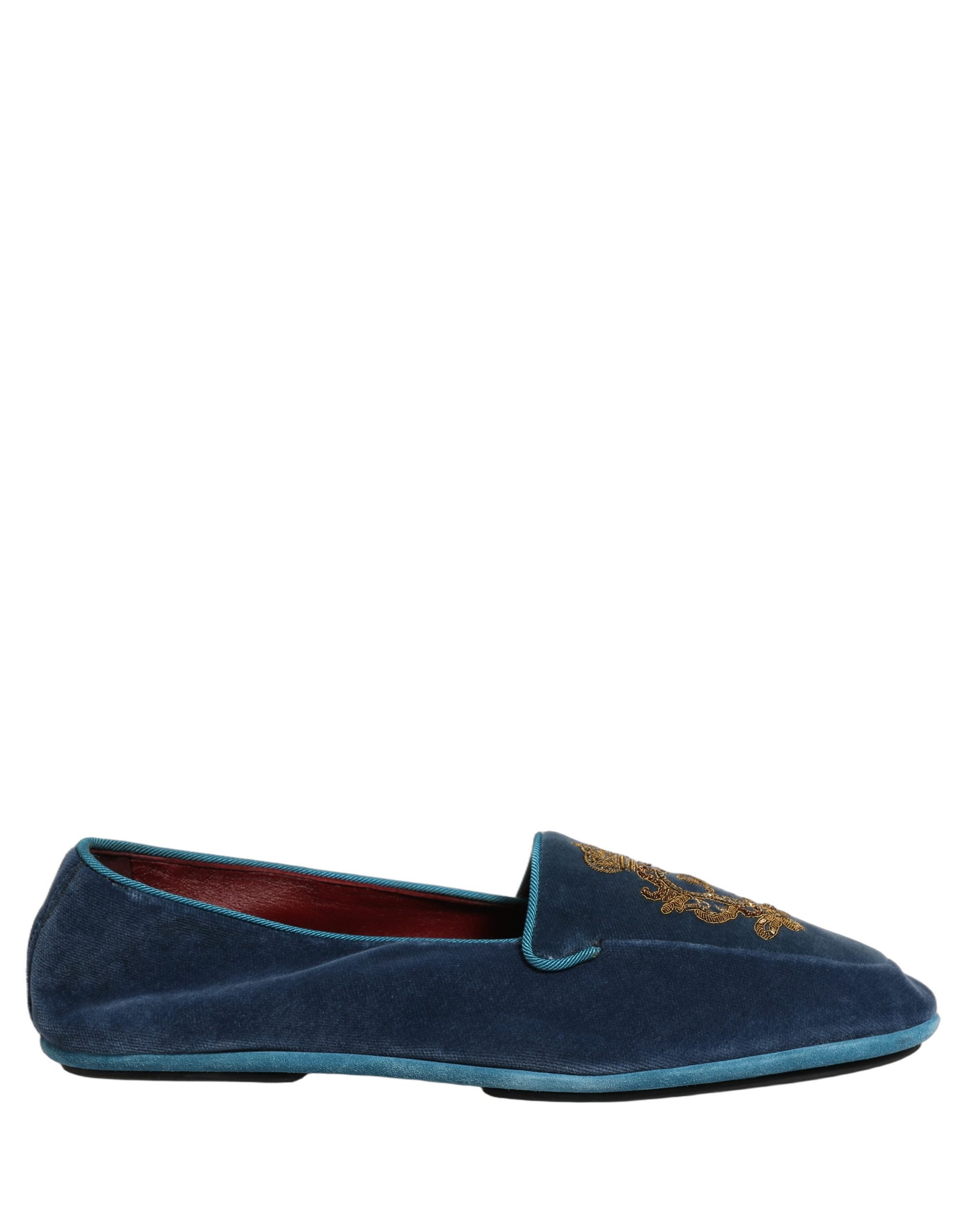 Chaussures loafers Dolce & Gabbana en velours bleu avec broderie de couronne, élégantes et sophistiquées.